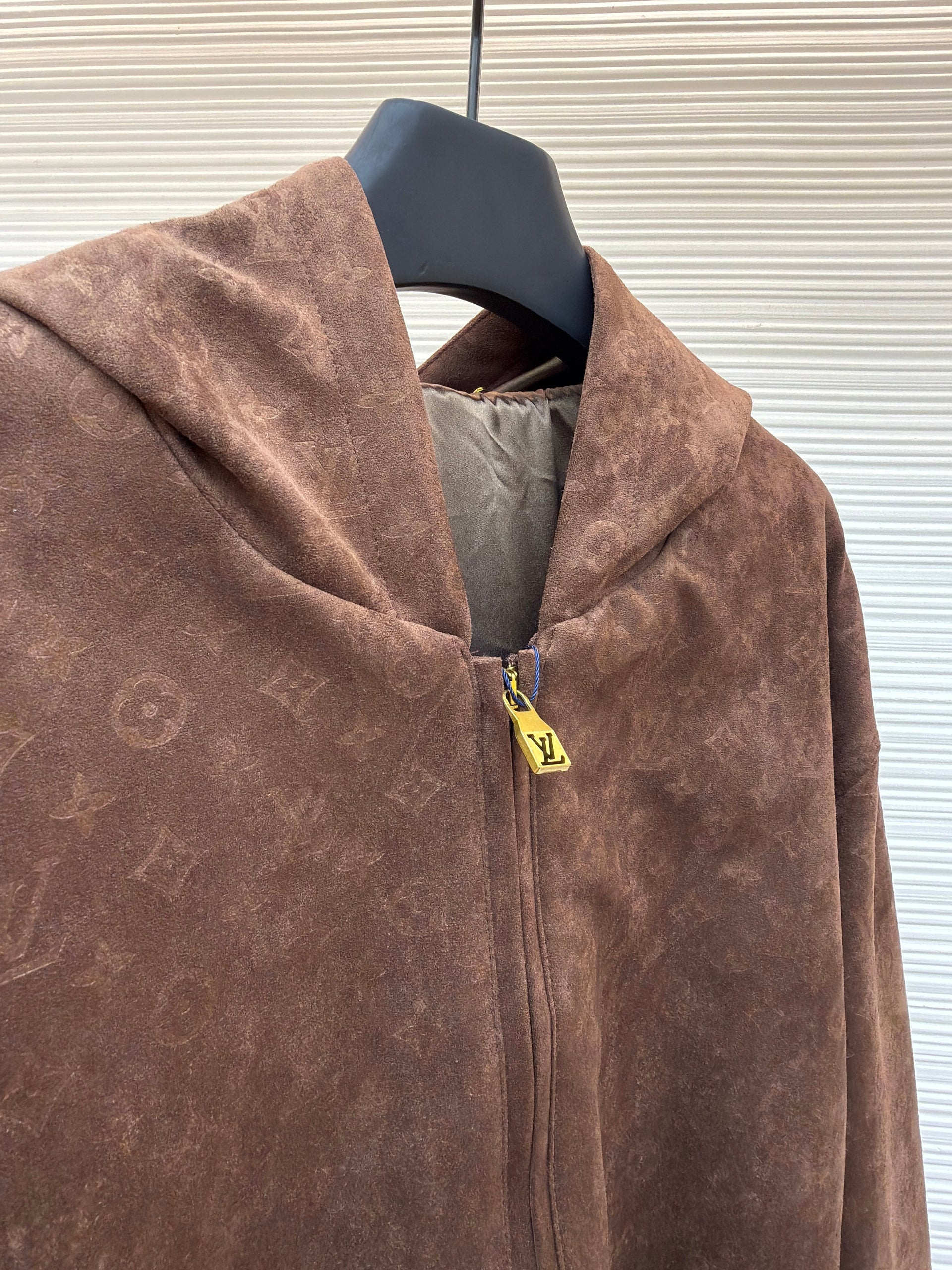 LOU JACKET