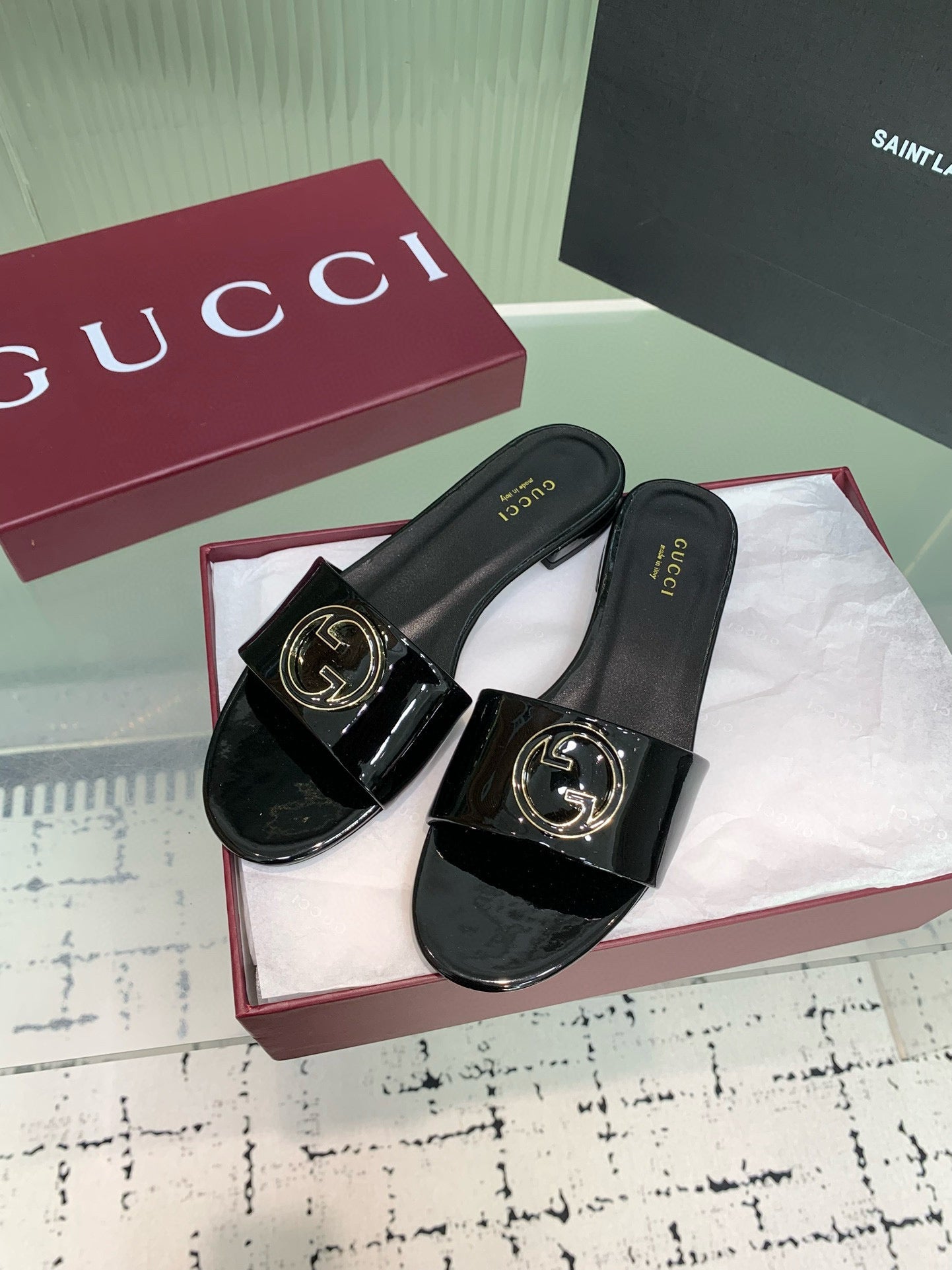 GG SANDALS