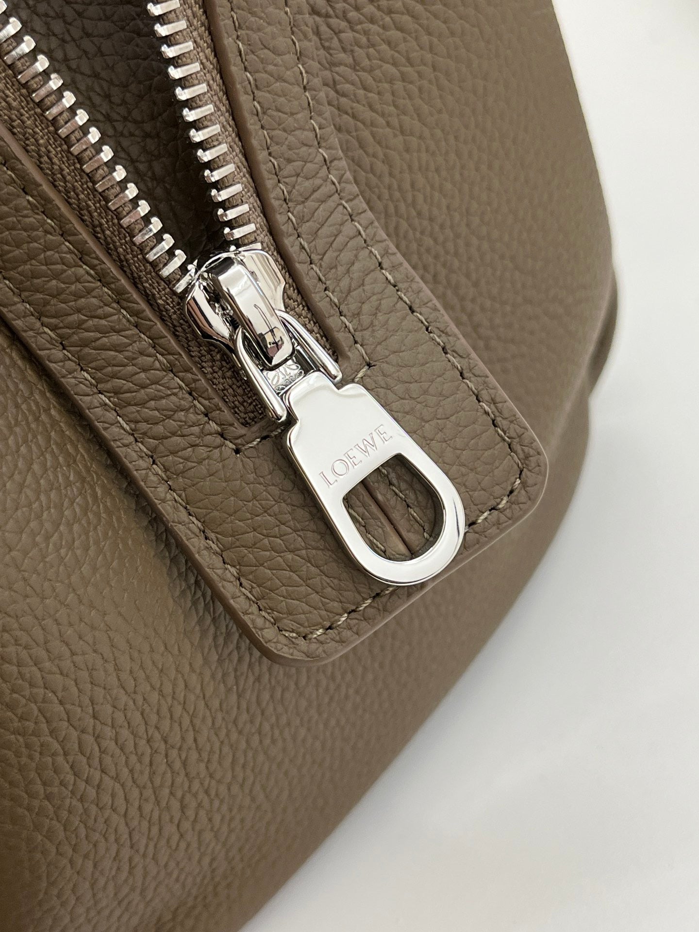 LOEW MEDIUM MADRID BAG