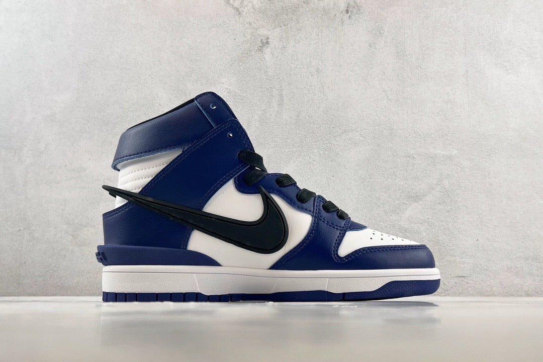 DUNK HIGH