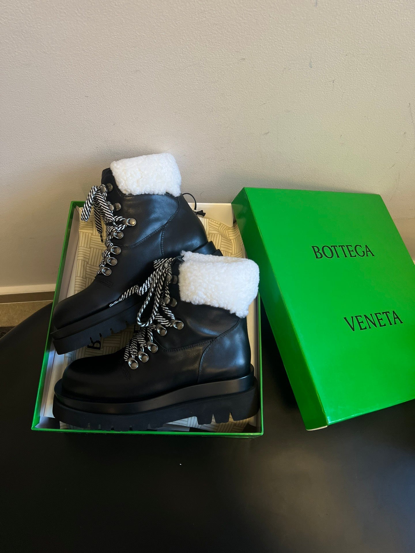 BOTT V BOOTS