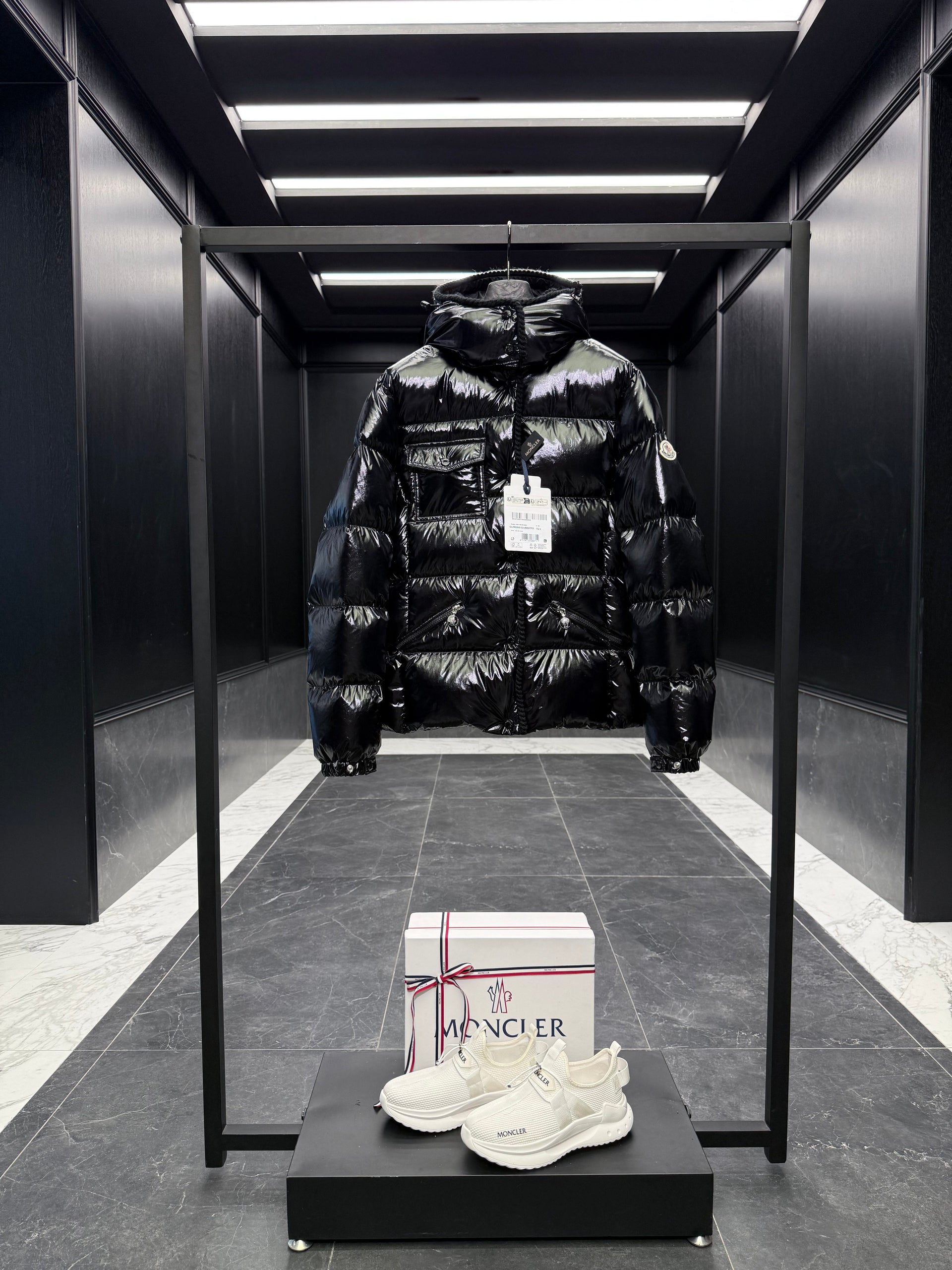 MONC GLAREINS JACKET
