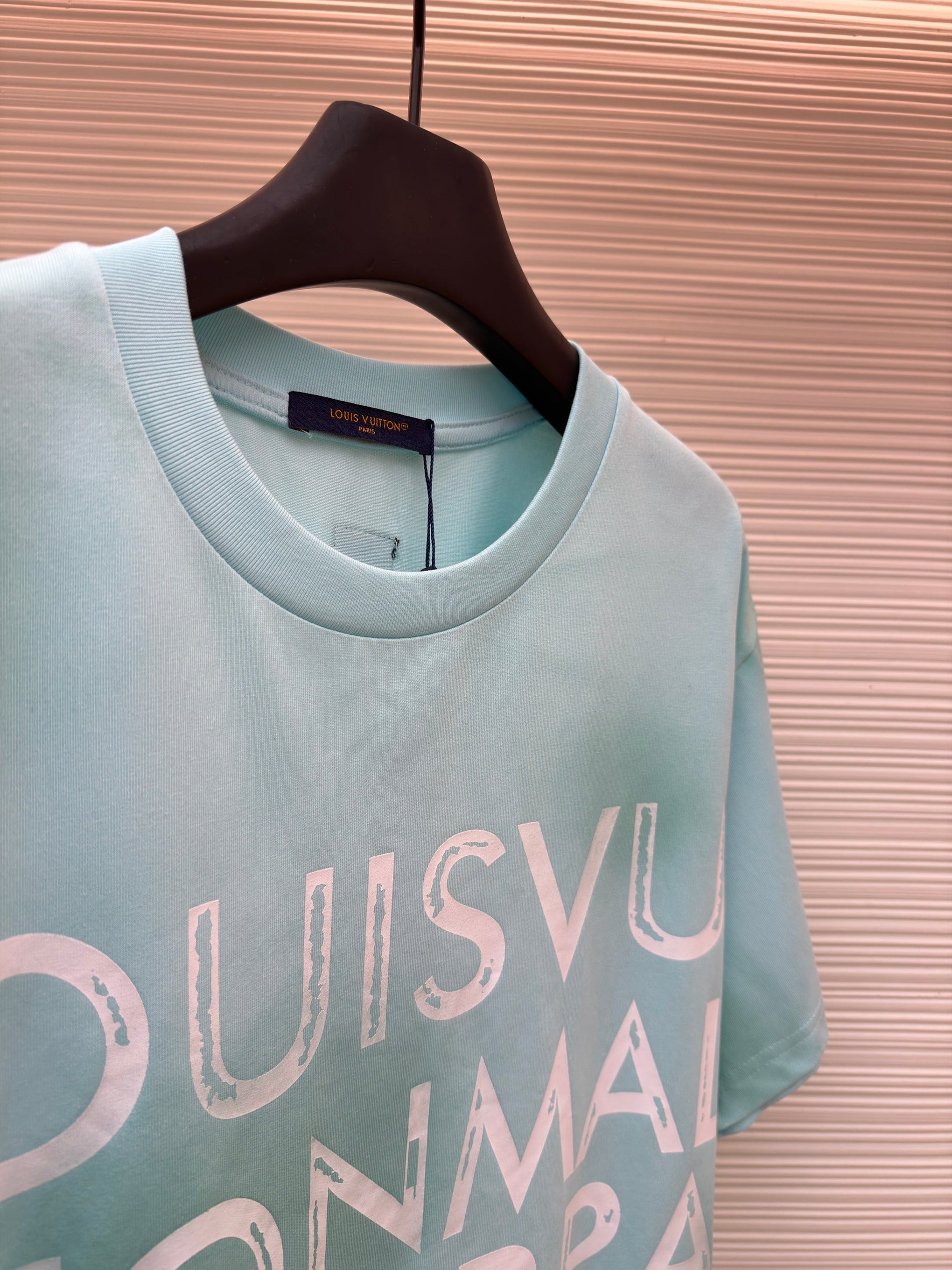 LOU T-SHIRT