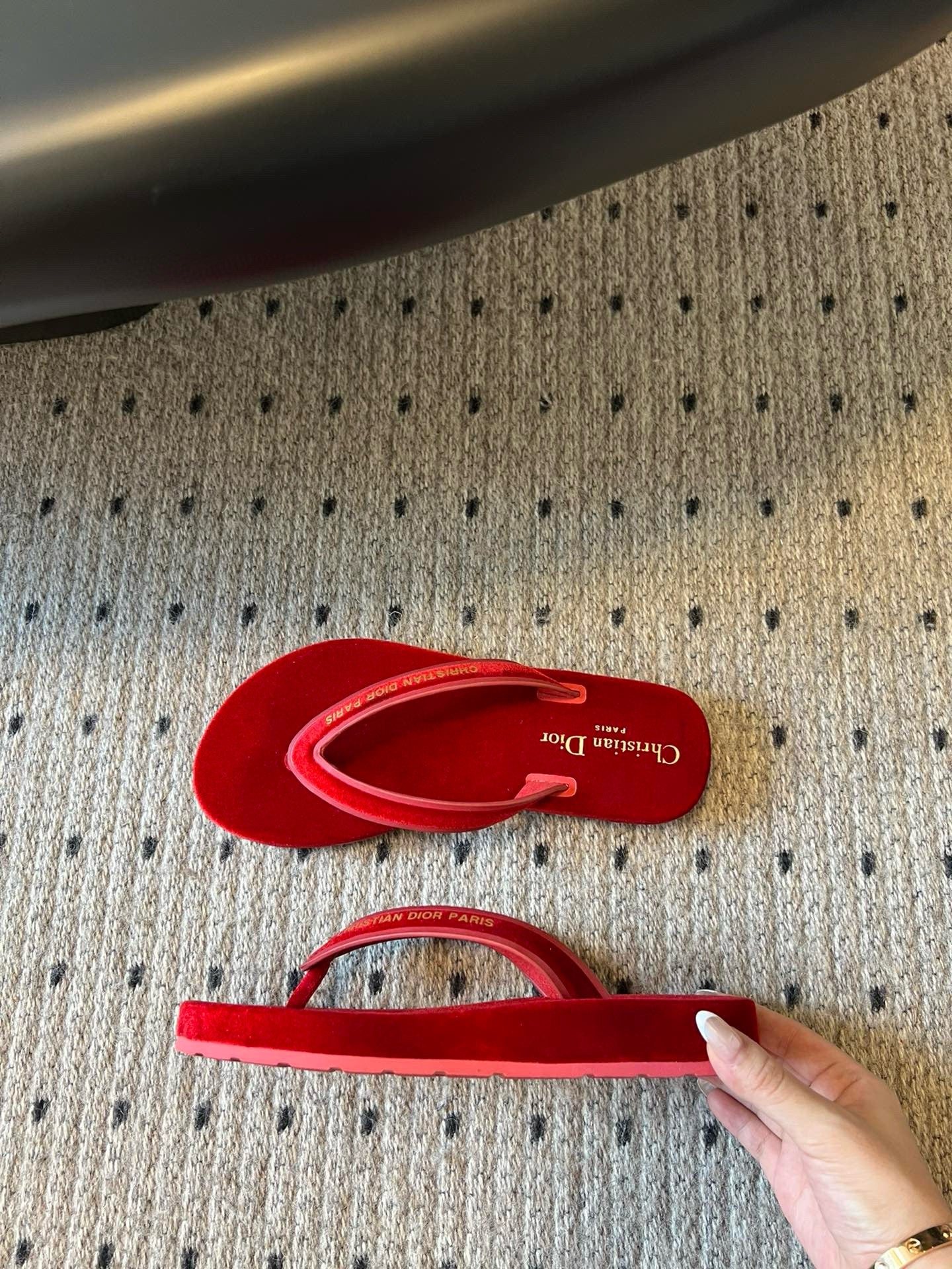 CD THONG SANDAL