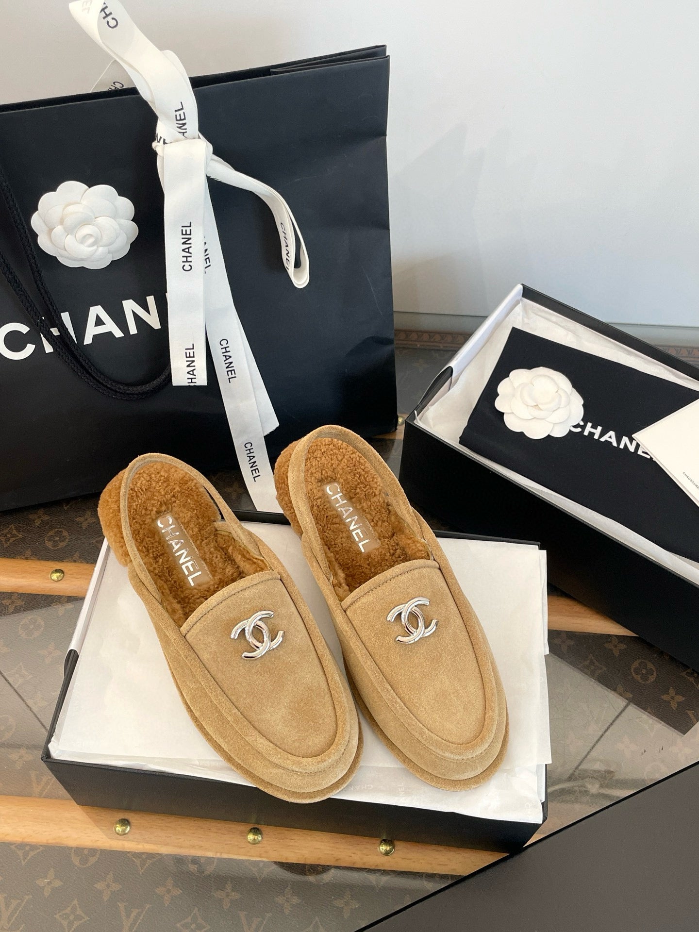 CC FUR MULES