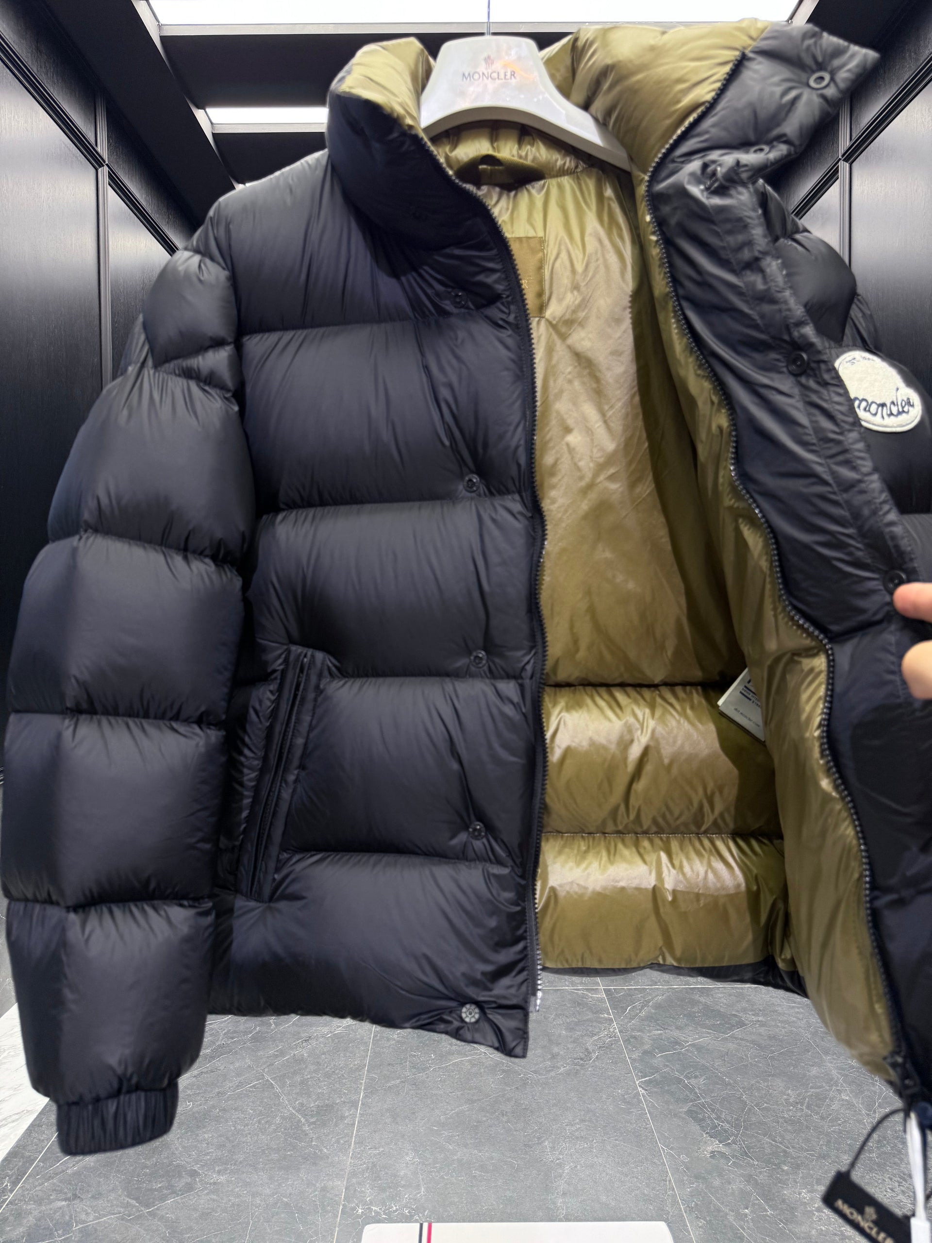 MONC TRIPITI JACKET