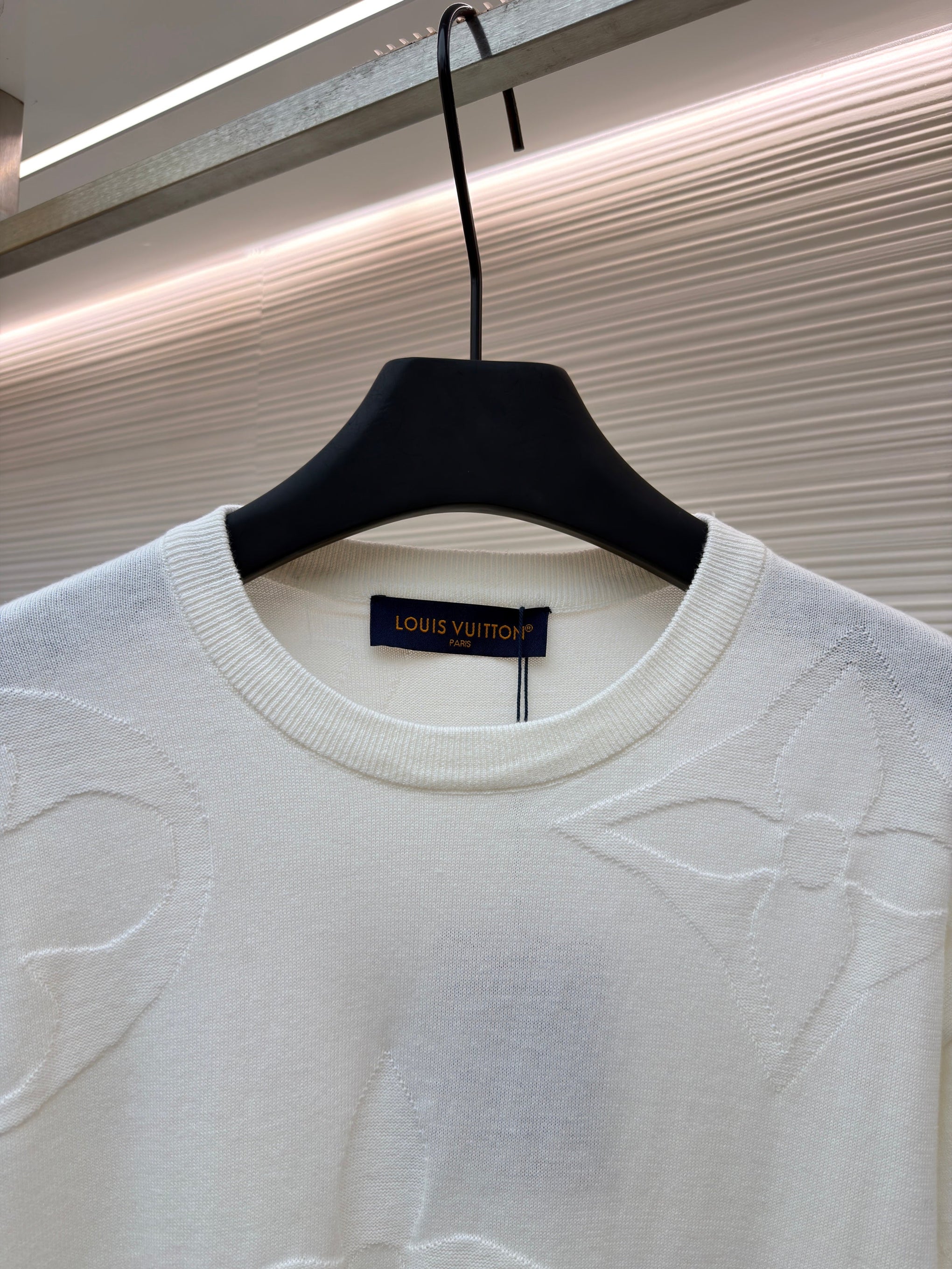 LOU T-SHIRT