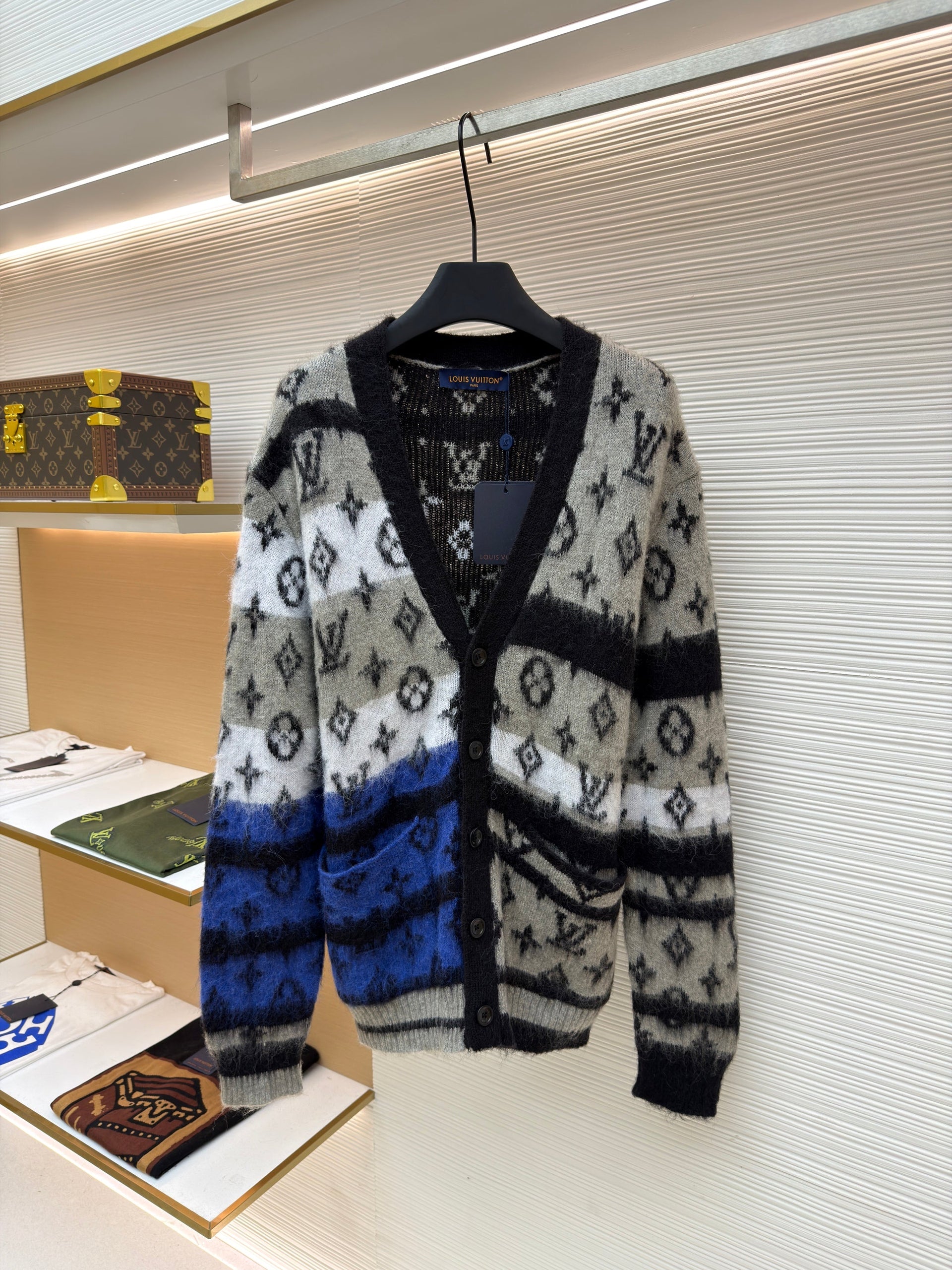 LOU CARDIGAN