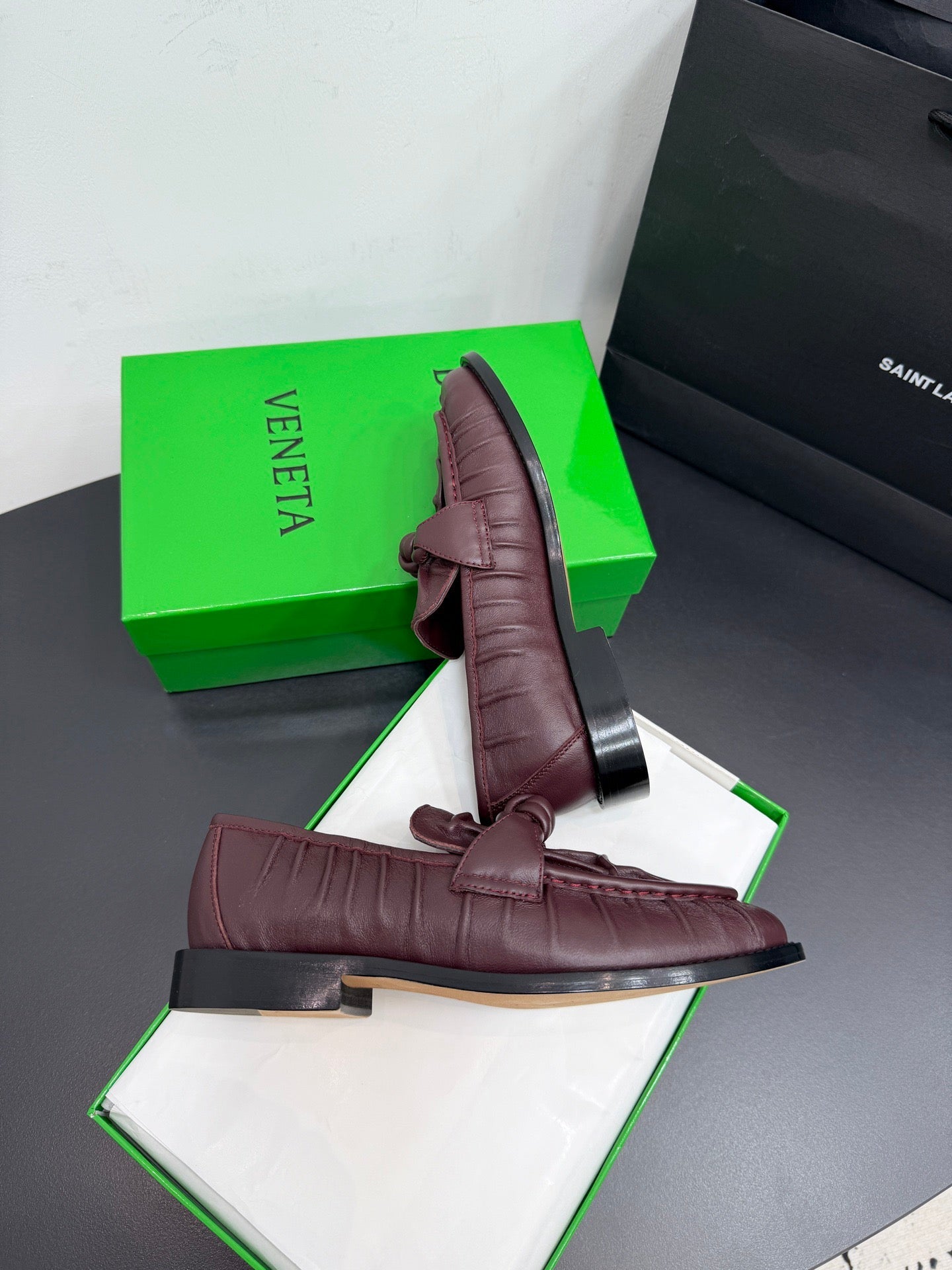 BOTT V LOAFERS