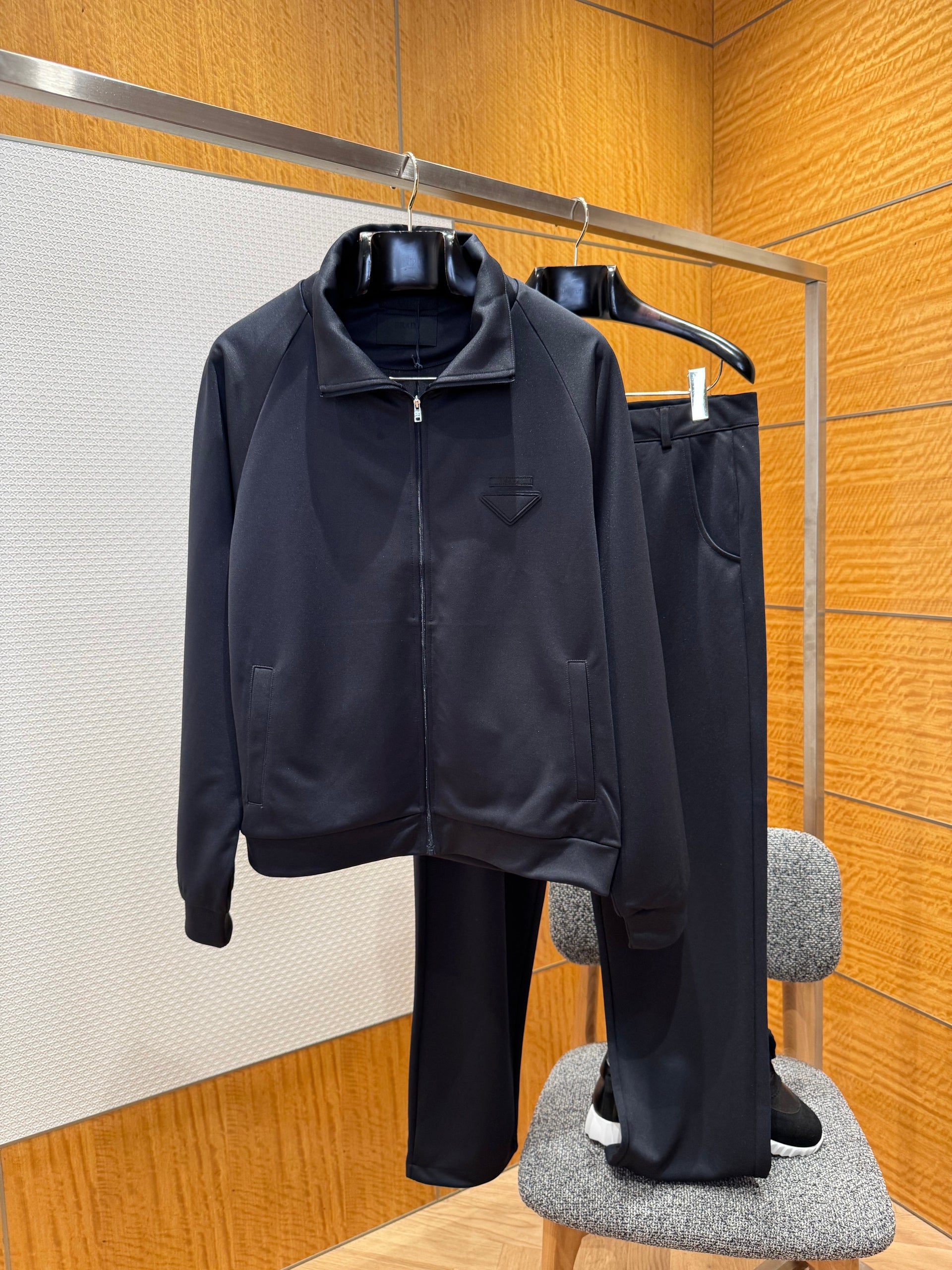 PD TRACKSUIT