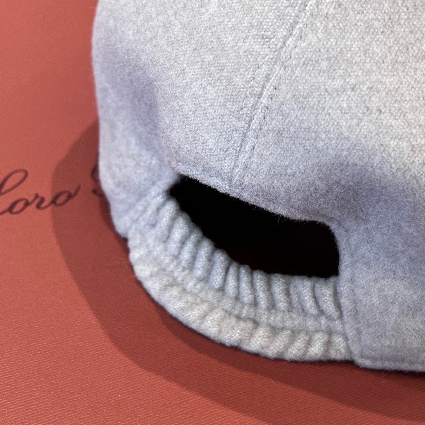 LORO P CASHMERE CAP