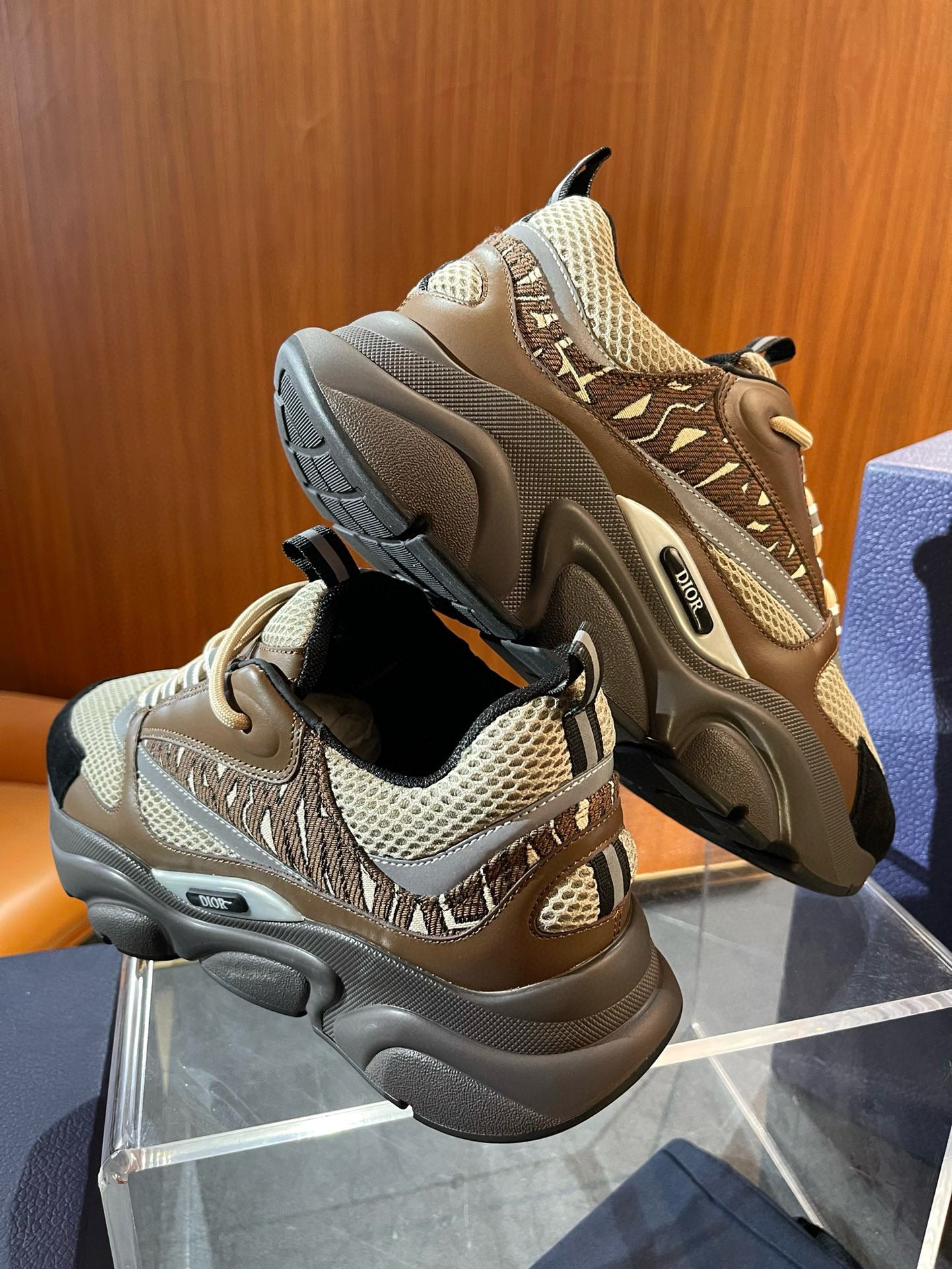 CD B22 SNEAKERS
