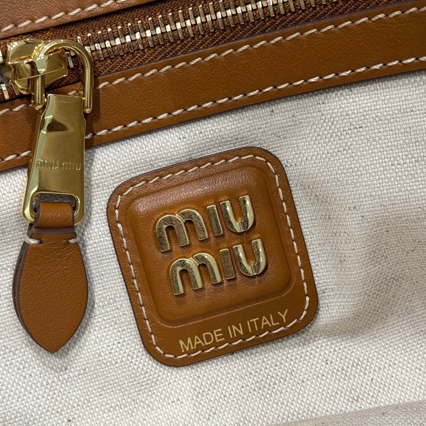 MIU M IVY LEATHER BAG