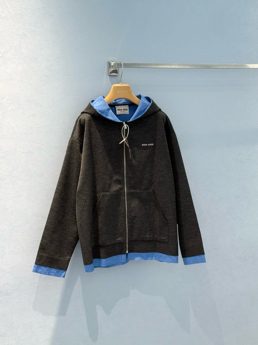 MIU M ZIP SWEATSHIRT