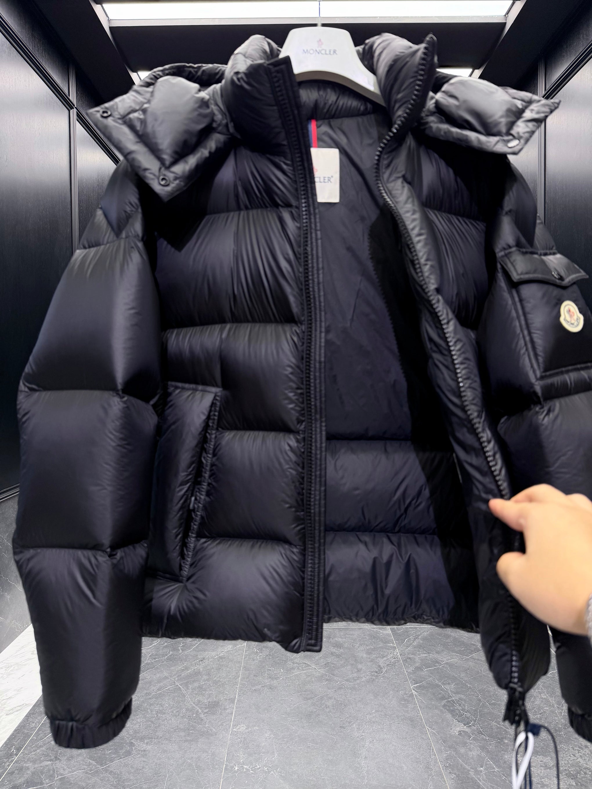 MONC COUYERE JACKET