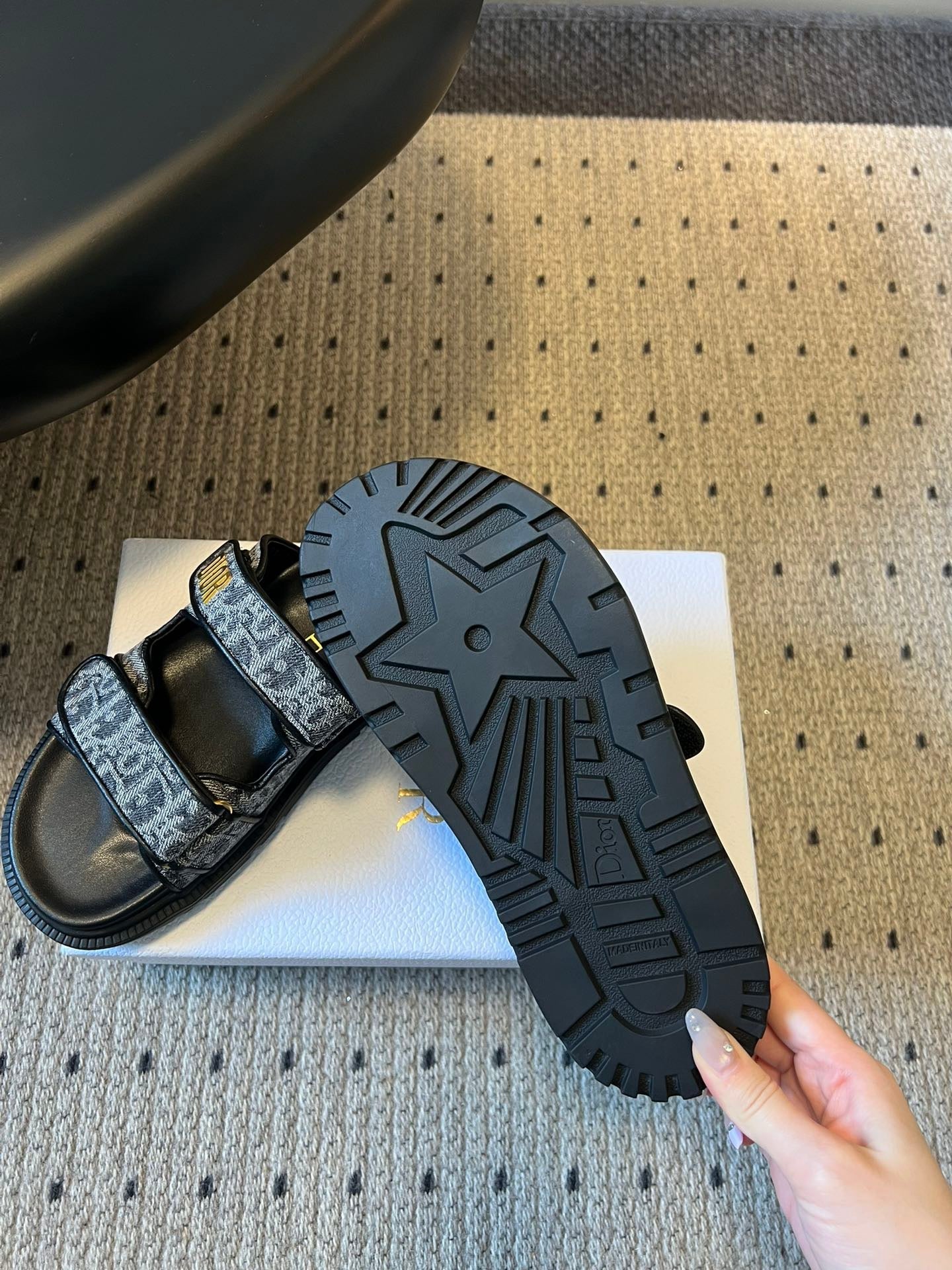 CD DIORACT SANDALS