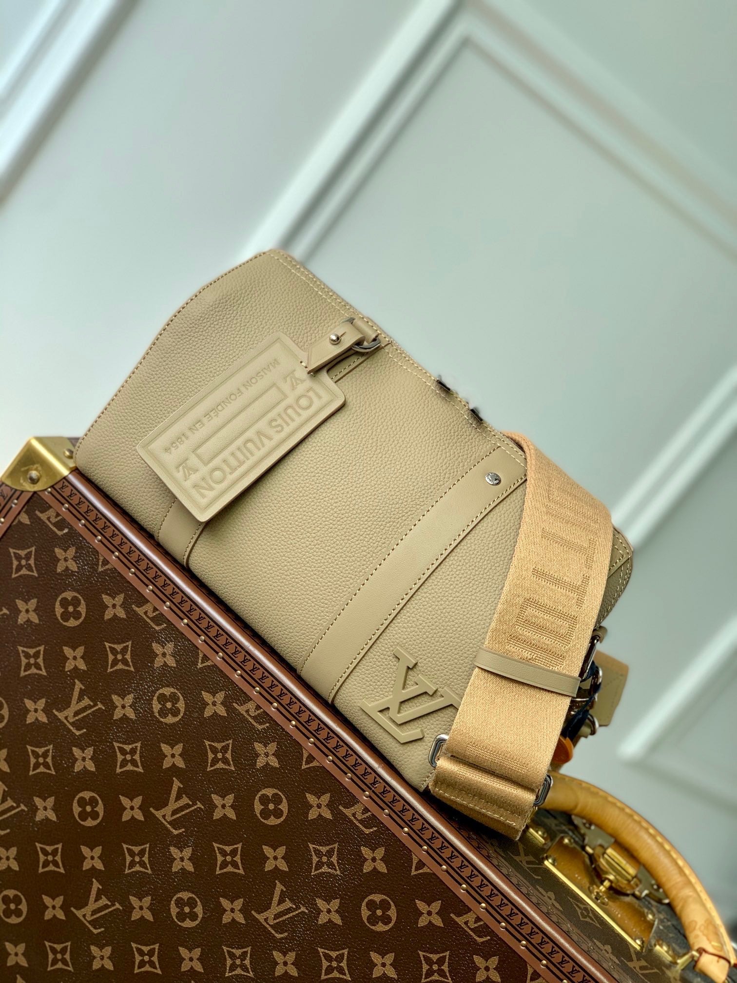 LOU CITY KEEPALL BAG