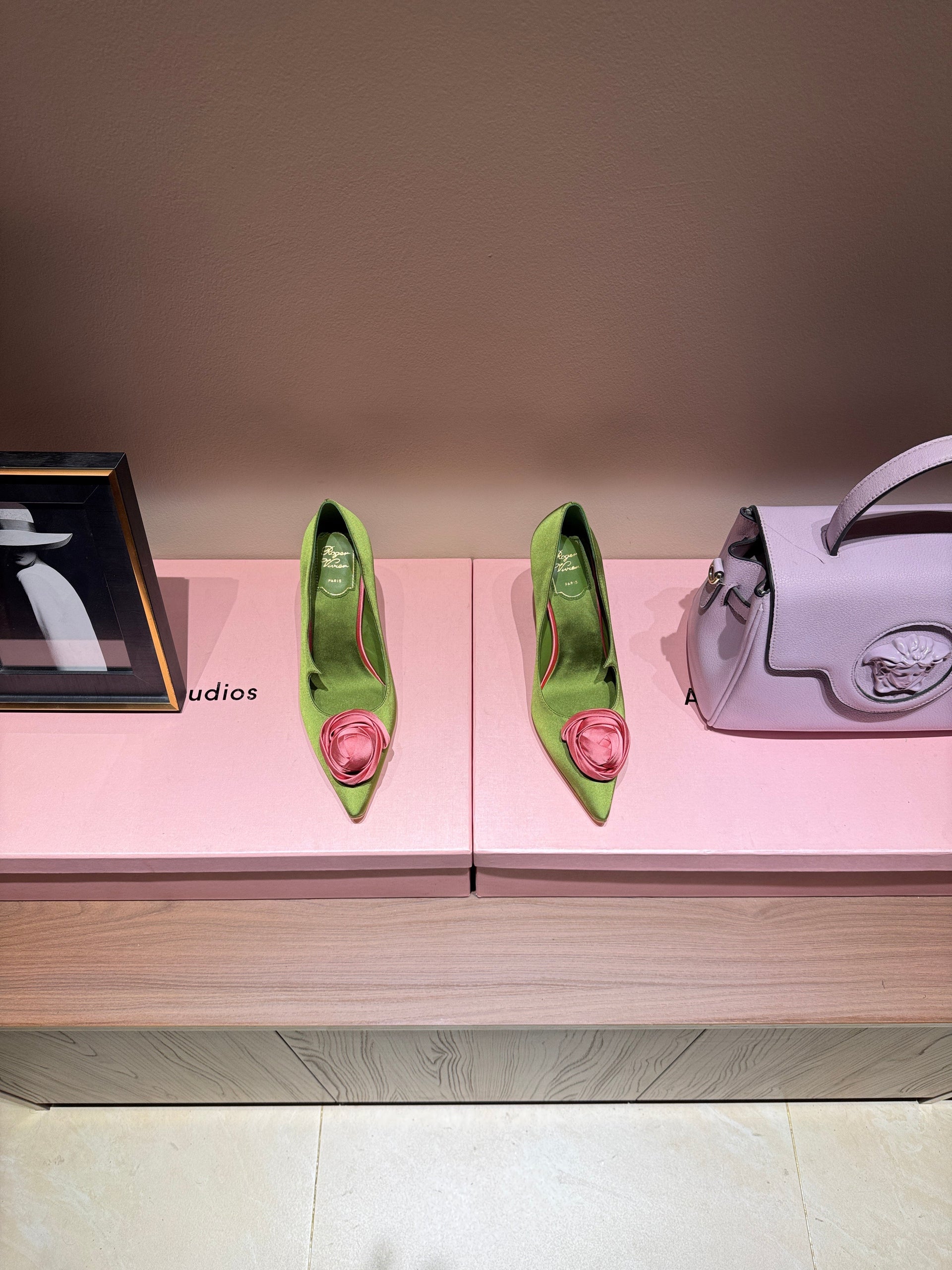 ROGER V HEELS