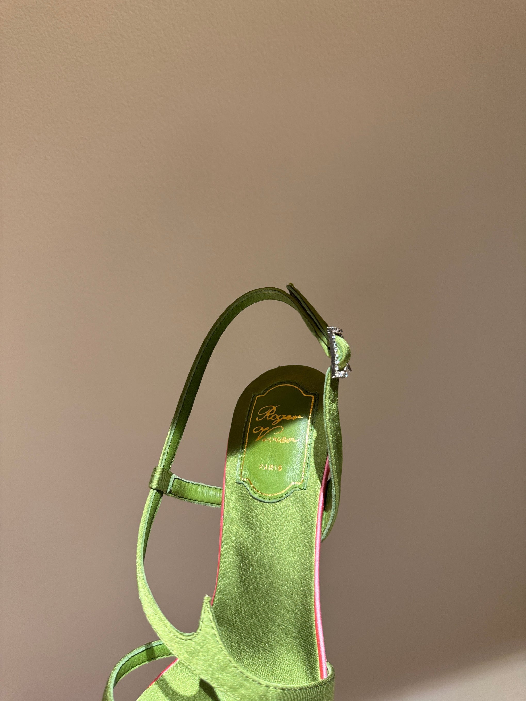 ROGER V HEELS
