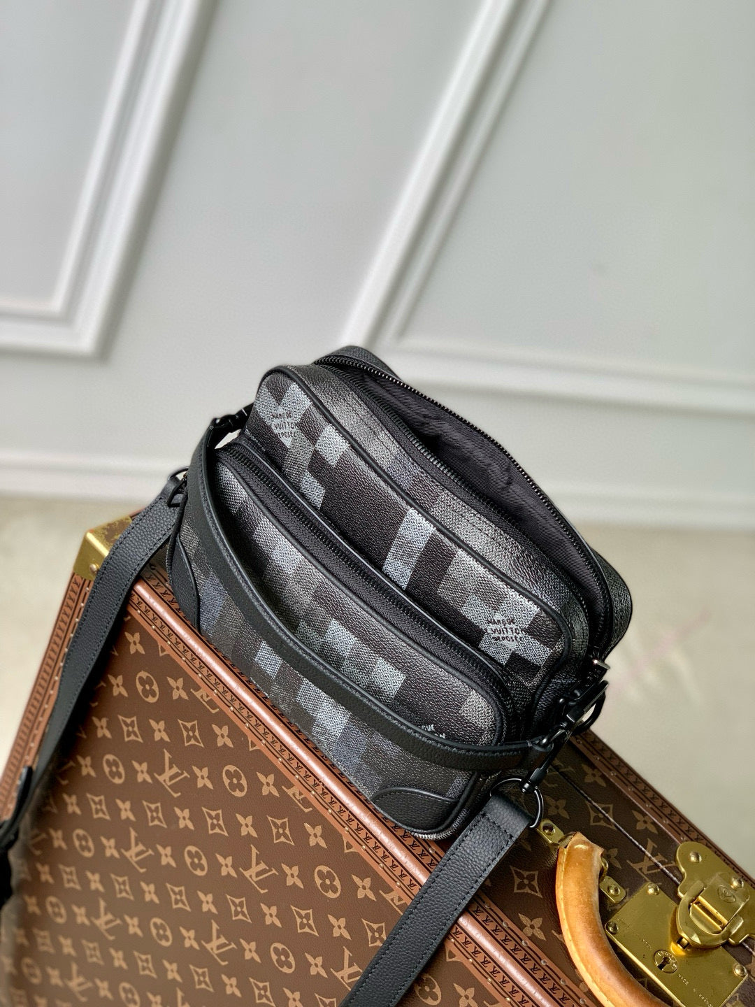 LOU NIL BAG