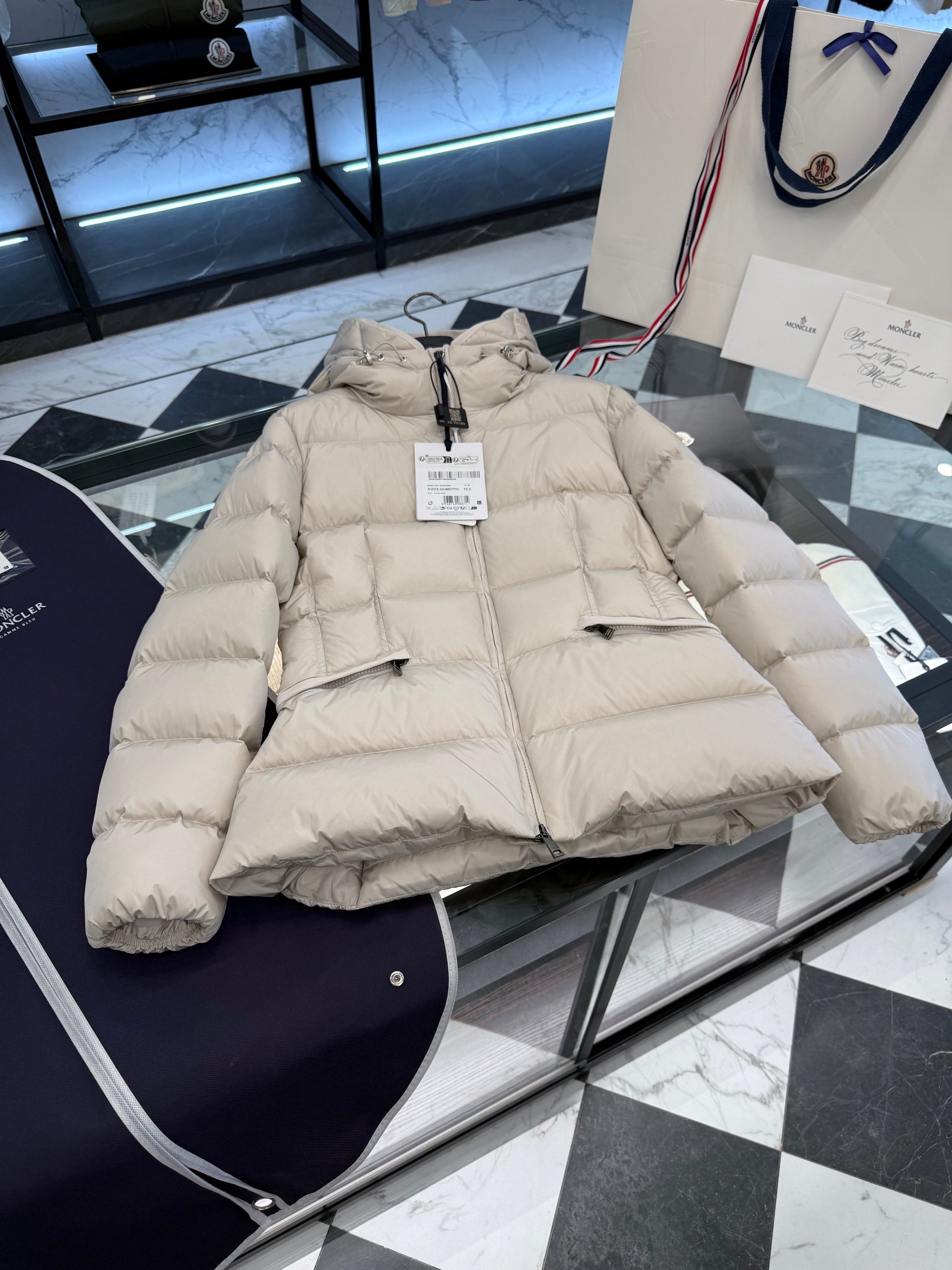 MONC AVOCE JACKET