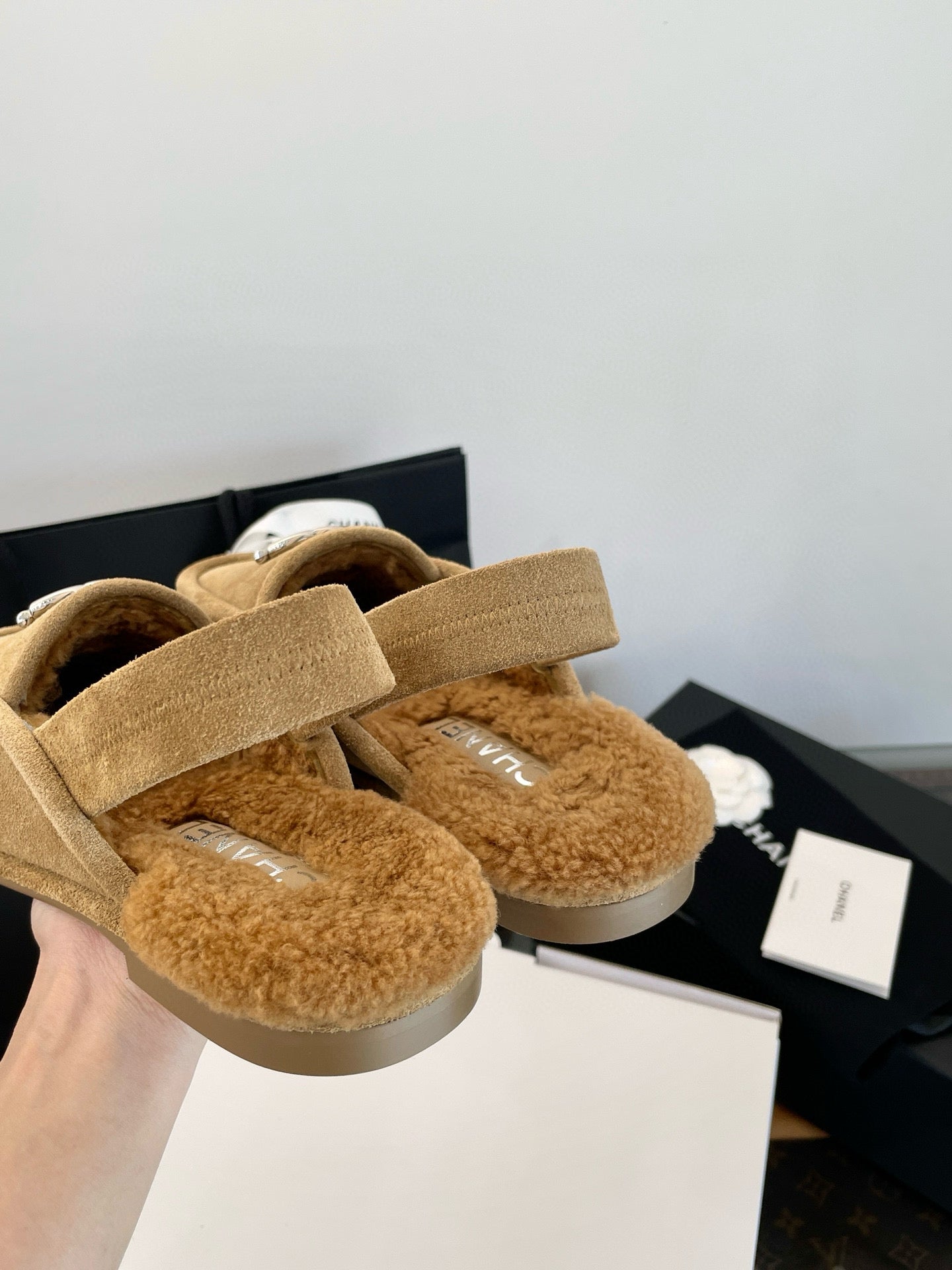 CC FUR MULES