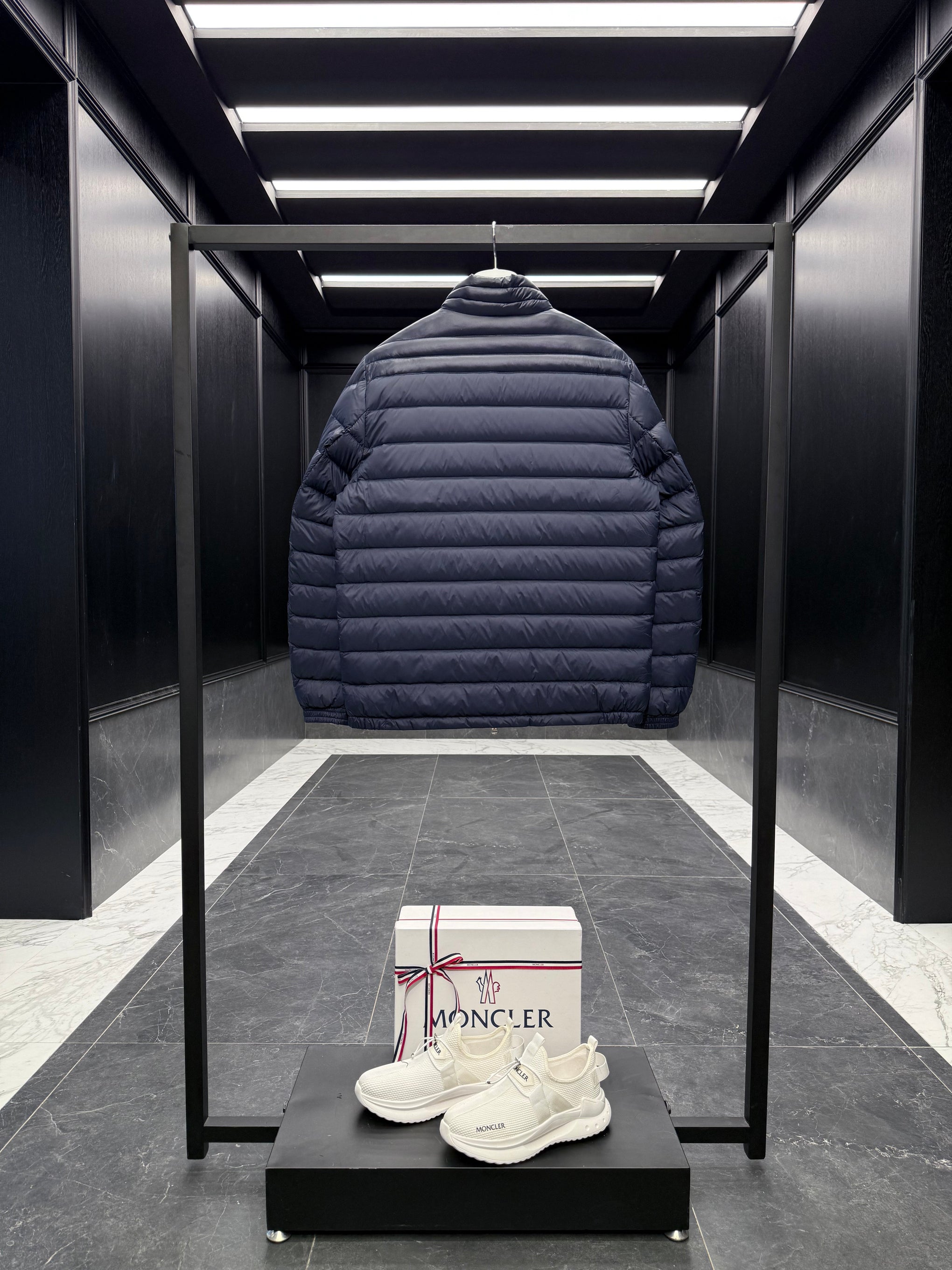 MONC DANIEL JACKET