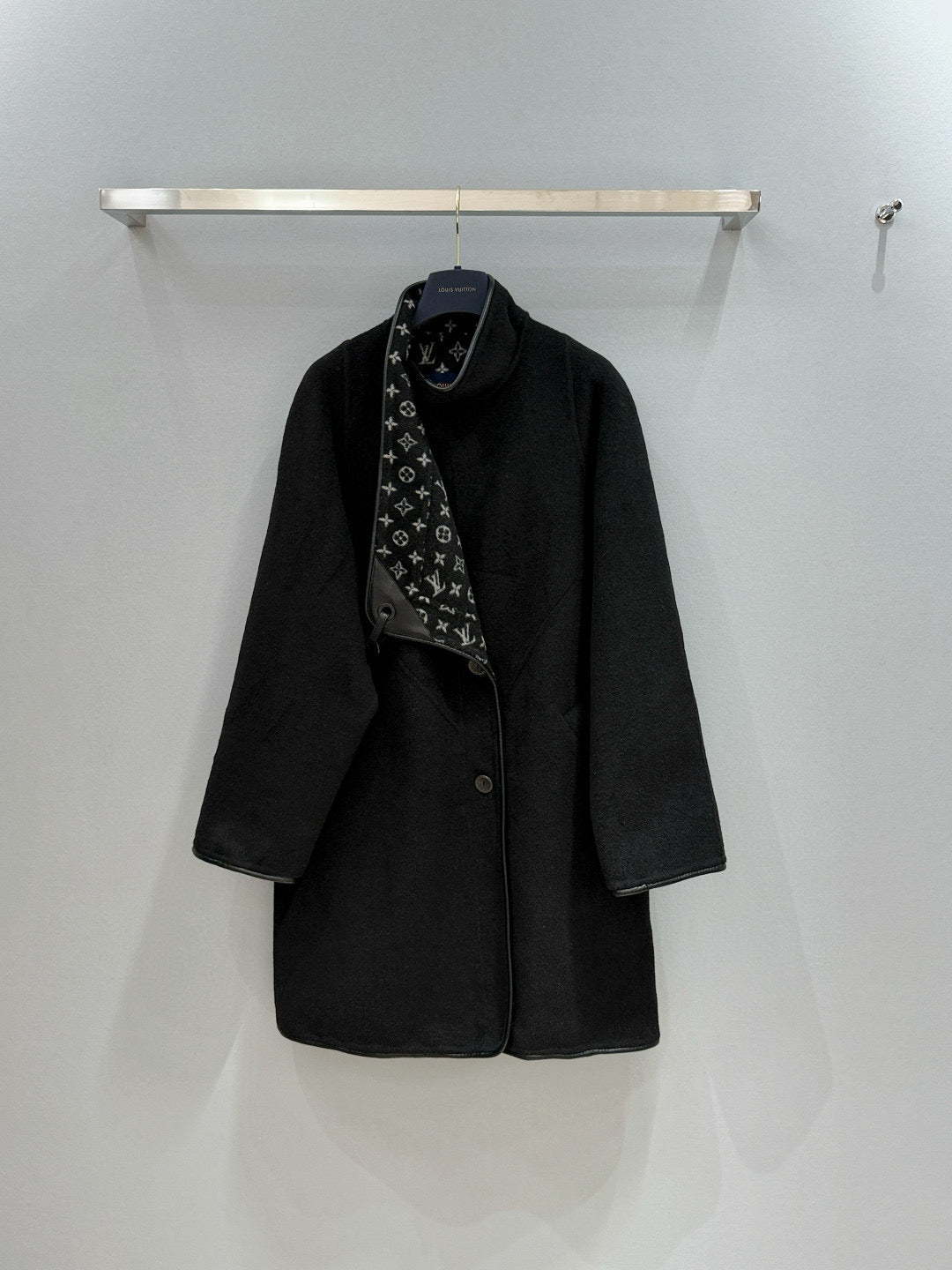 LOU COAT