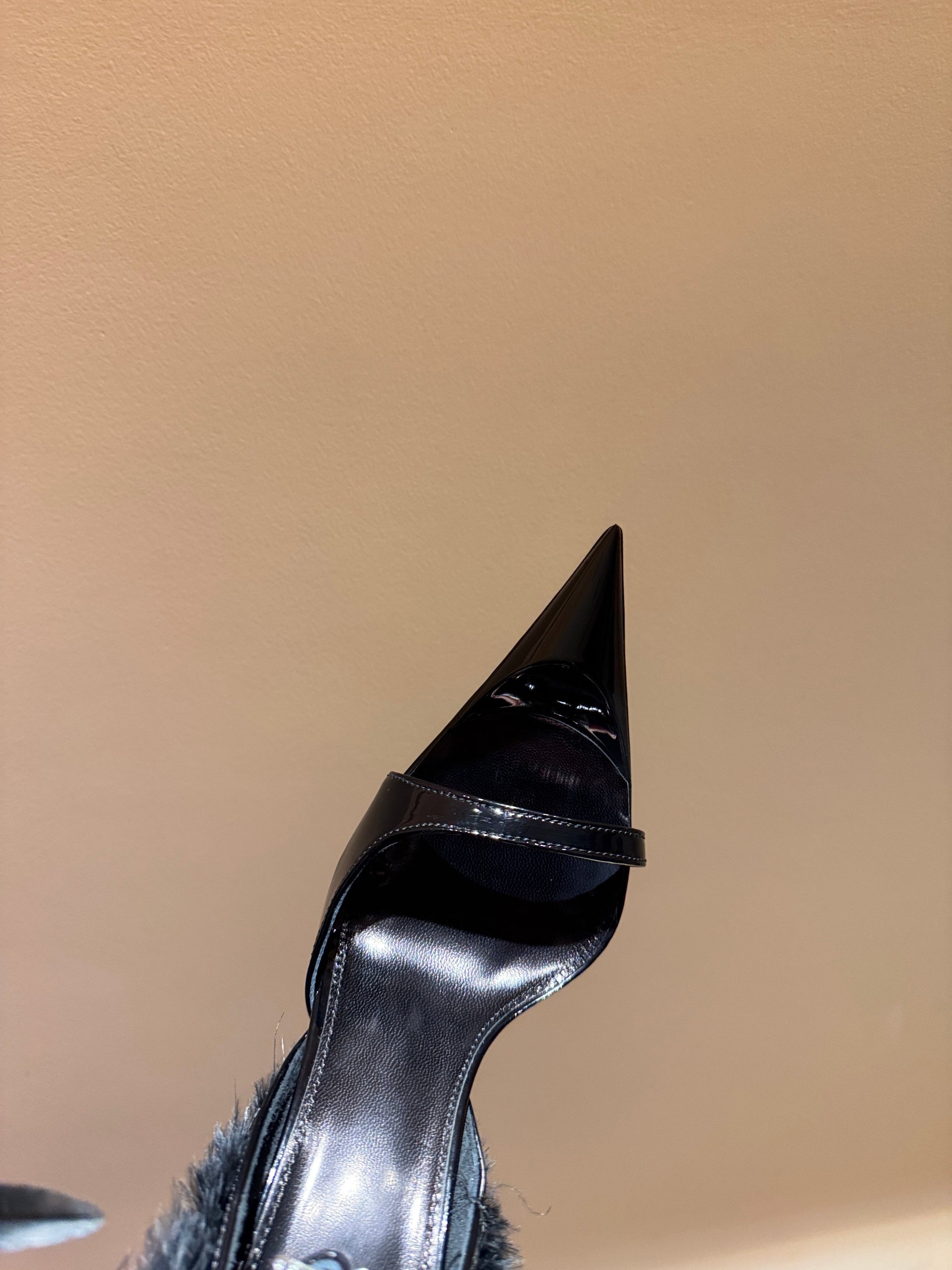 SL HEELS