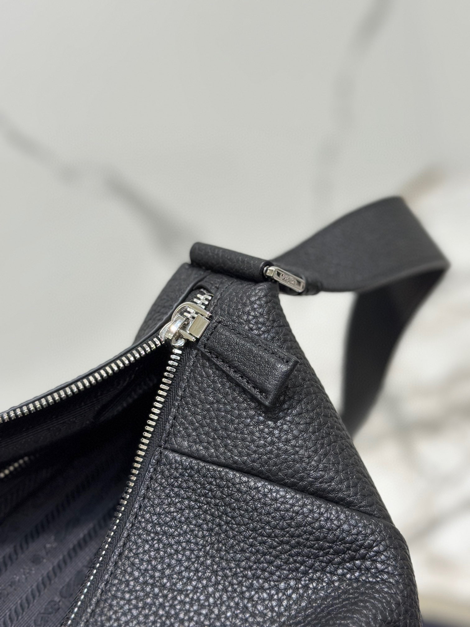 PD LEATHER BAG WITH SHOULDER STRAP