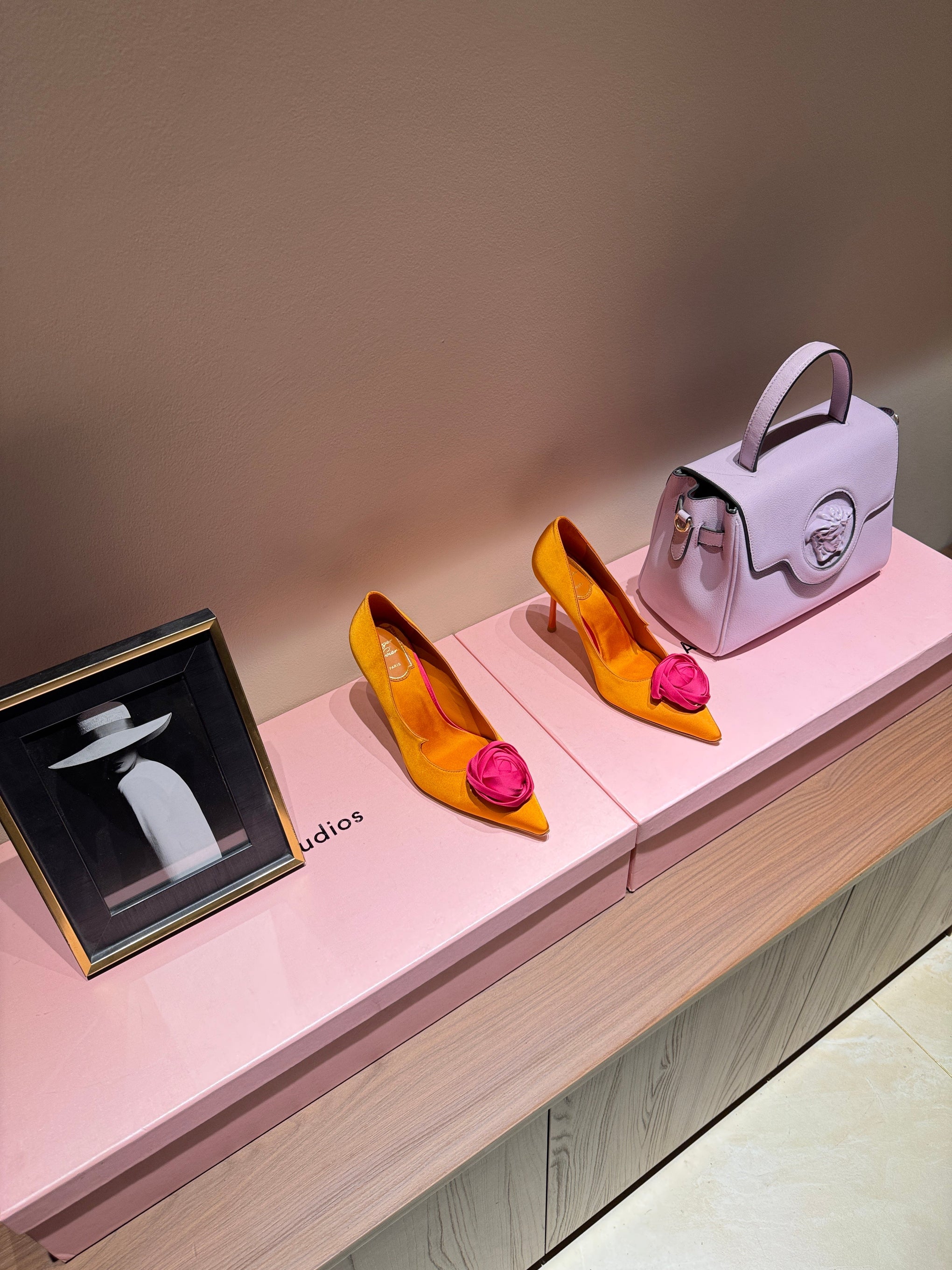 ROGER V HEELS