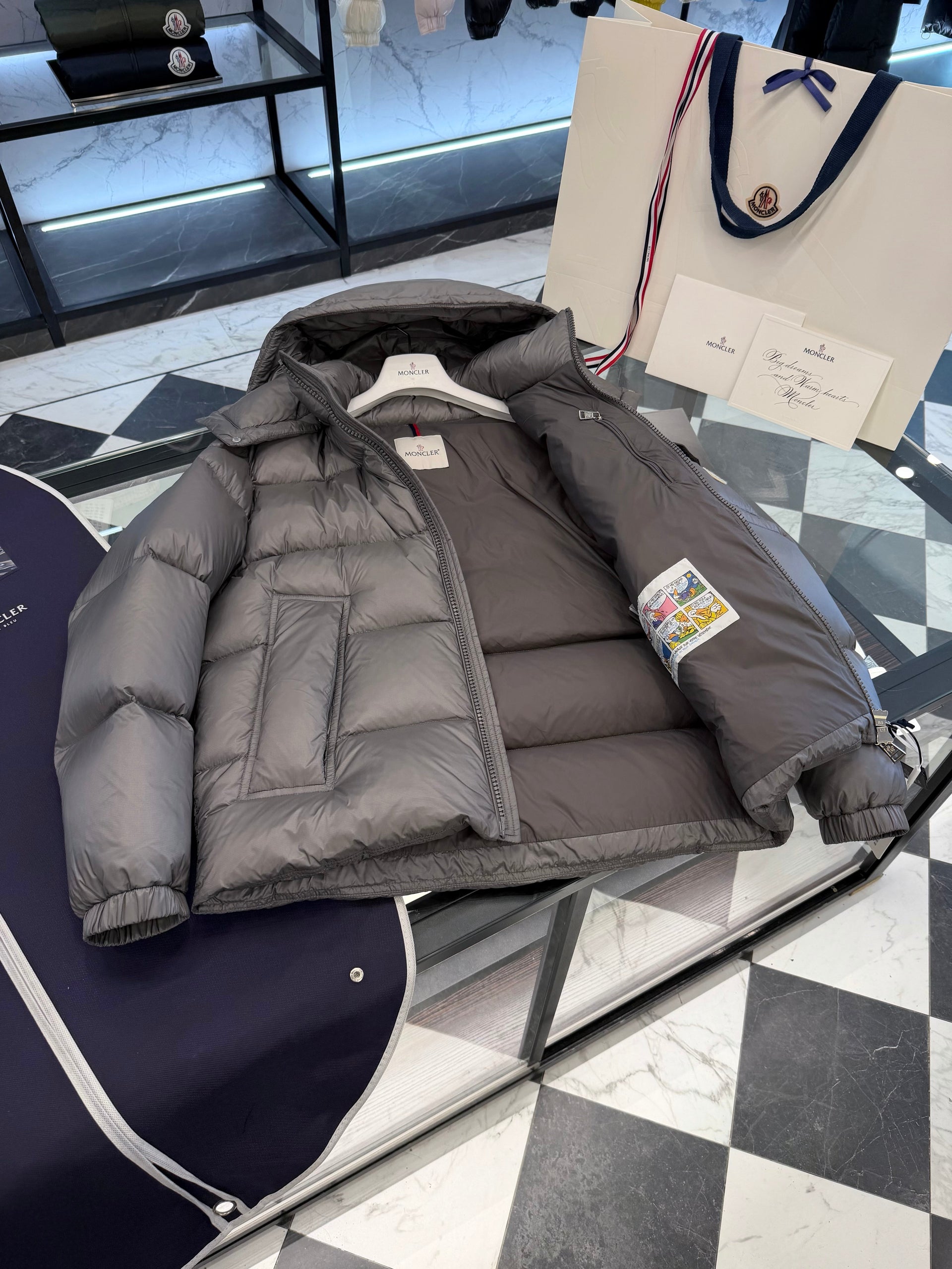 MONC COUYERE JACKET