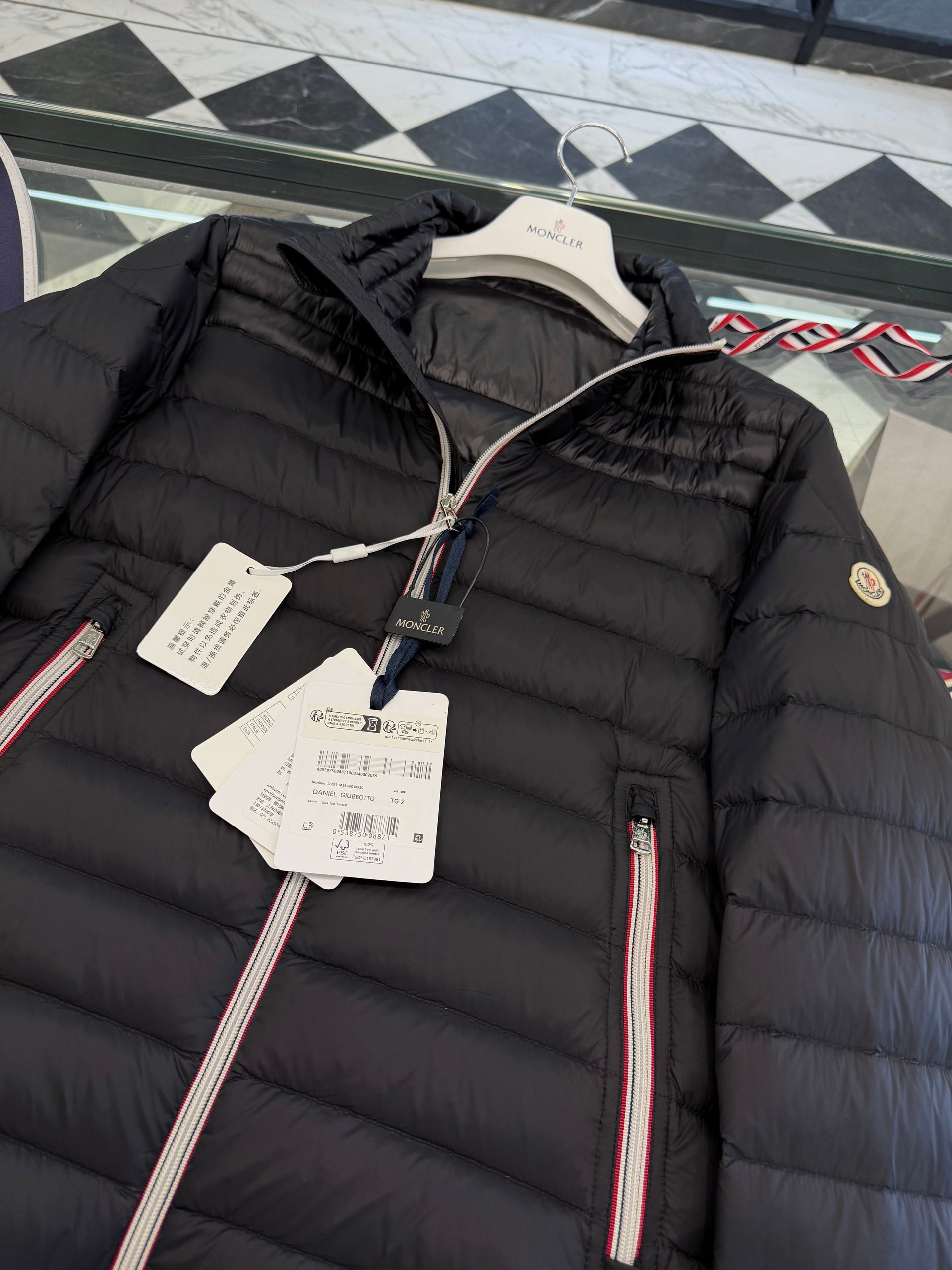 MONC DANIEL JACKET