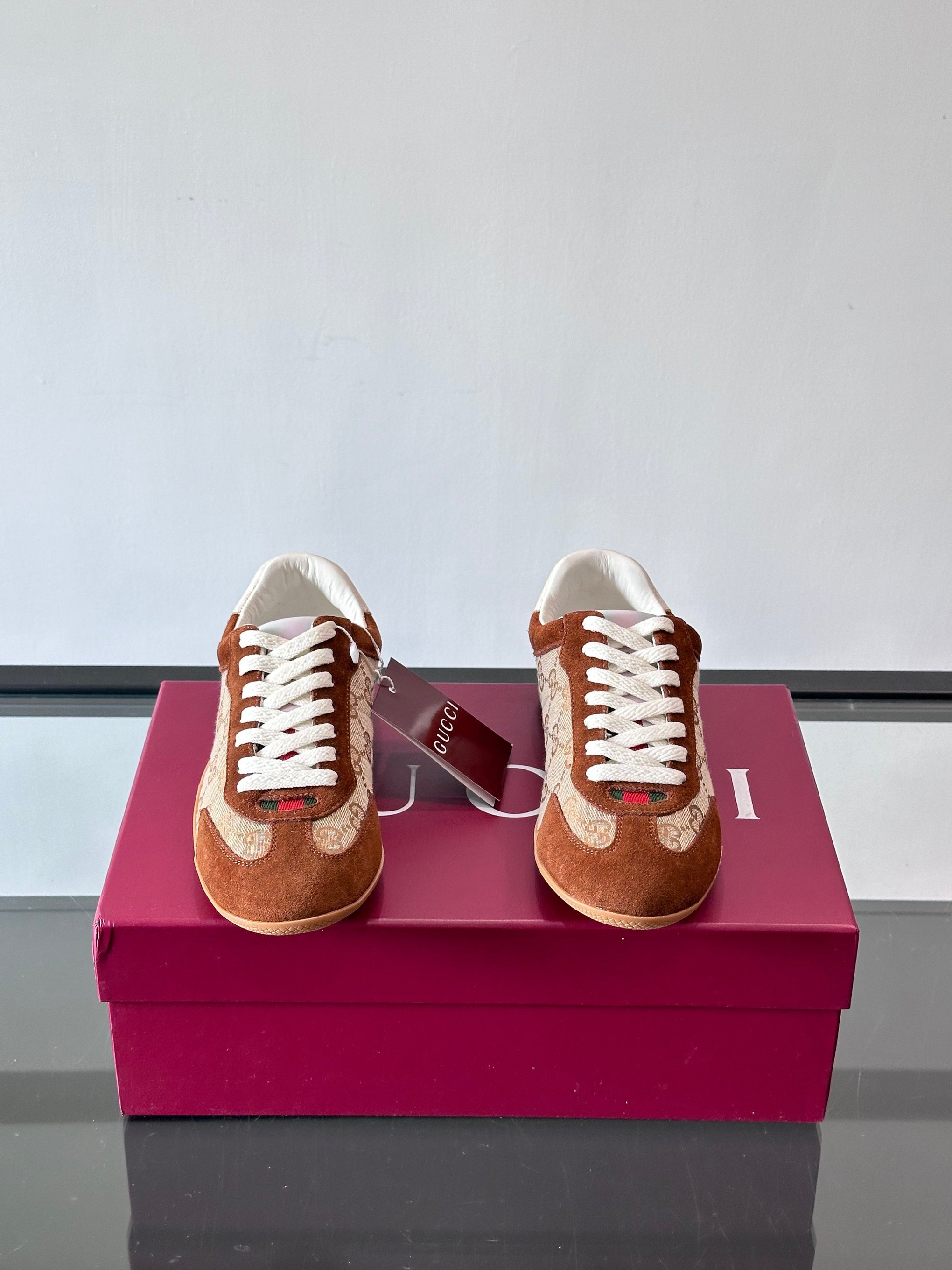 GG SHIFT SNEAKERS