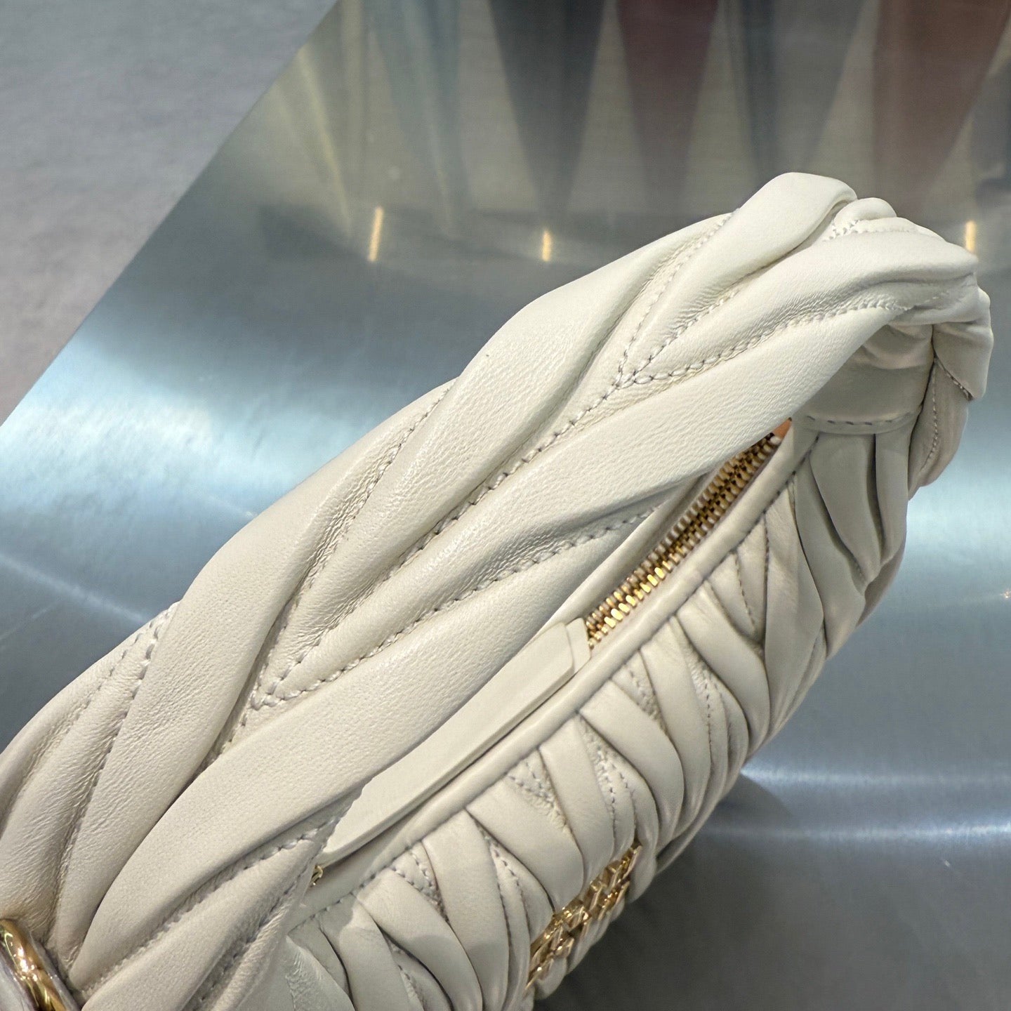 MIU M WANDER BAG