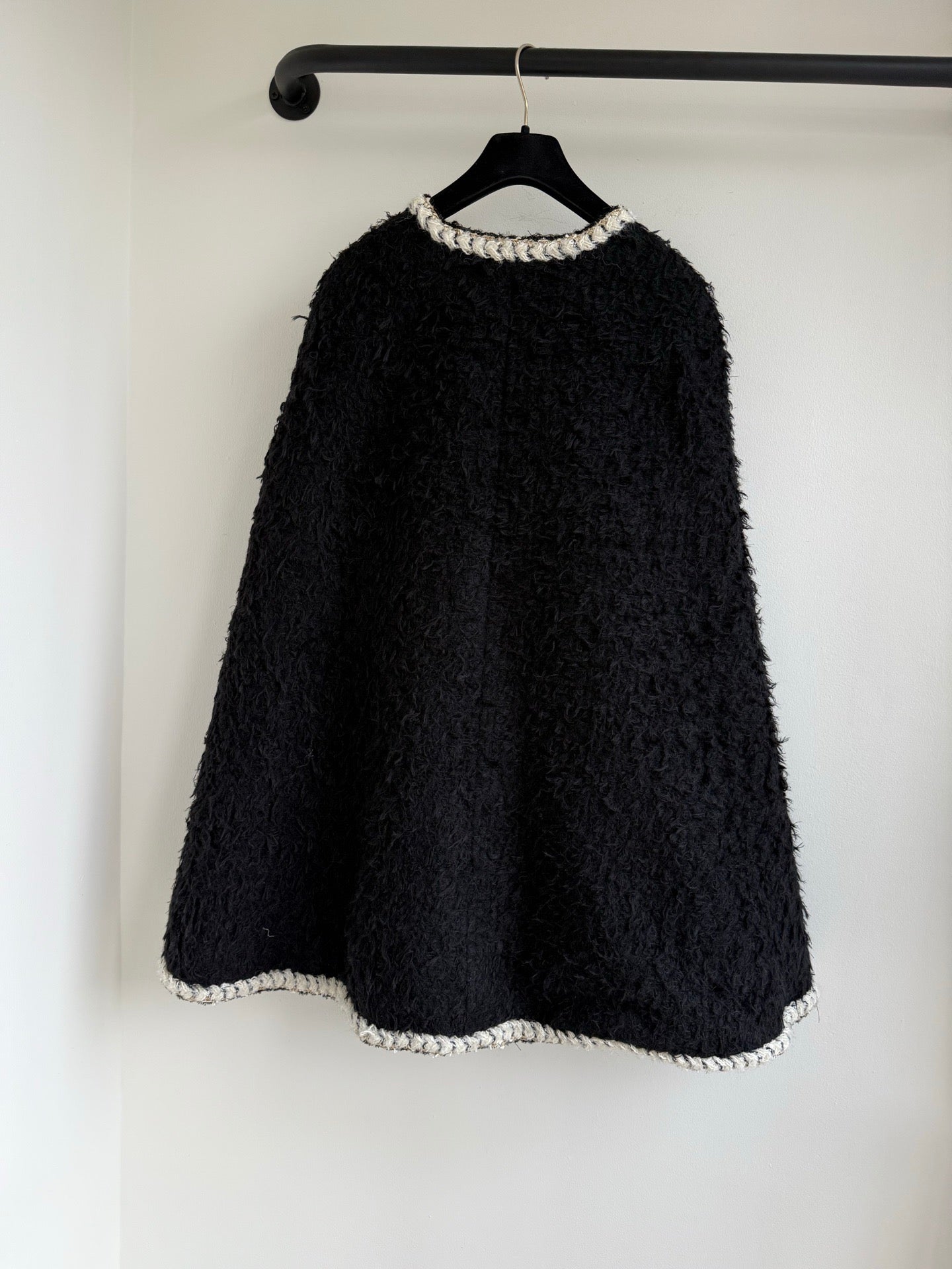 CC CAPE COAT