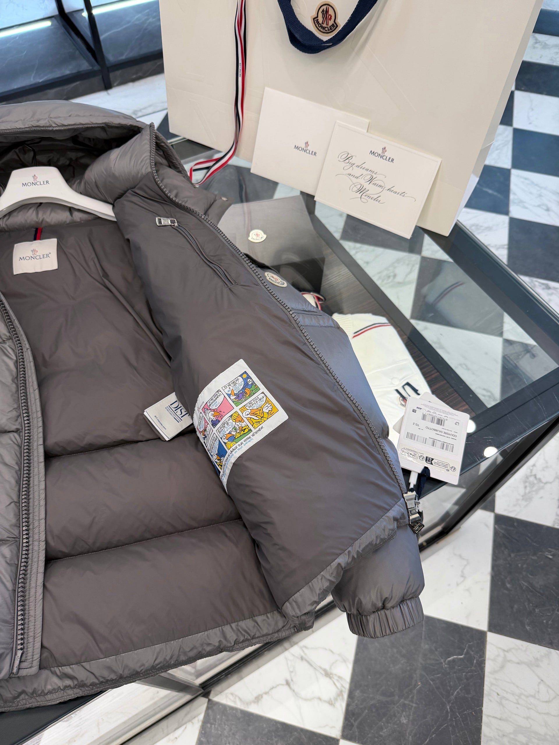 MONC COUYERE JACKET