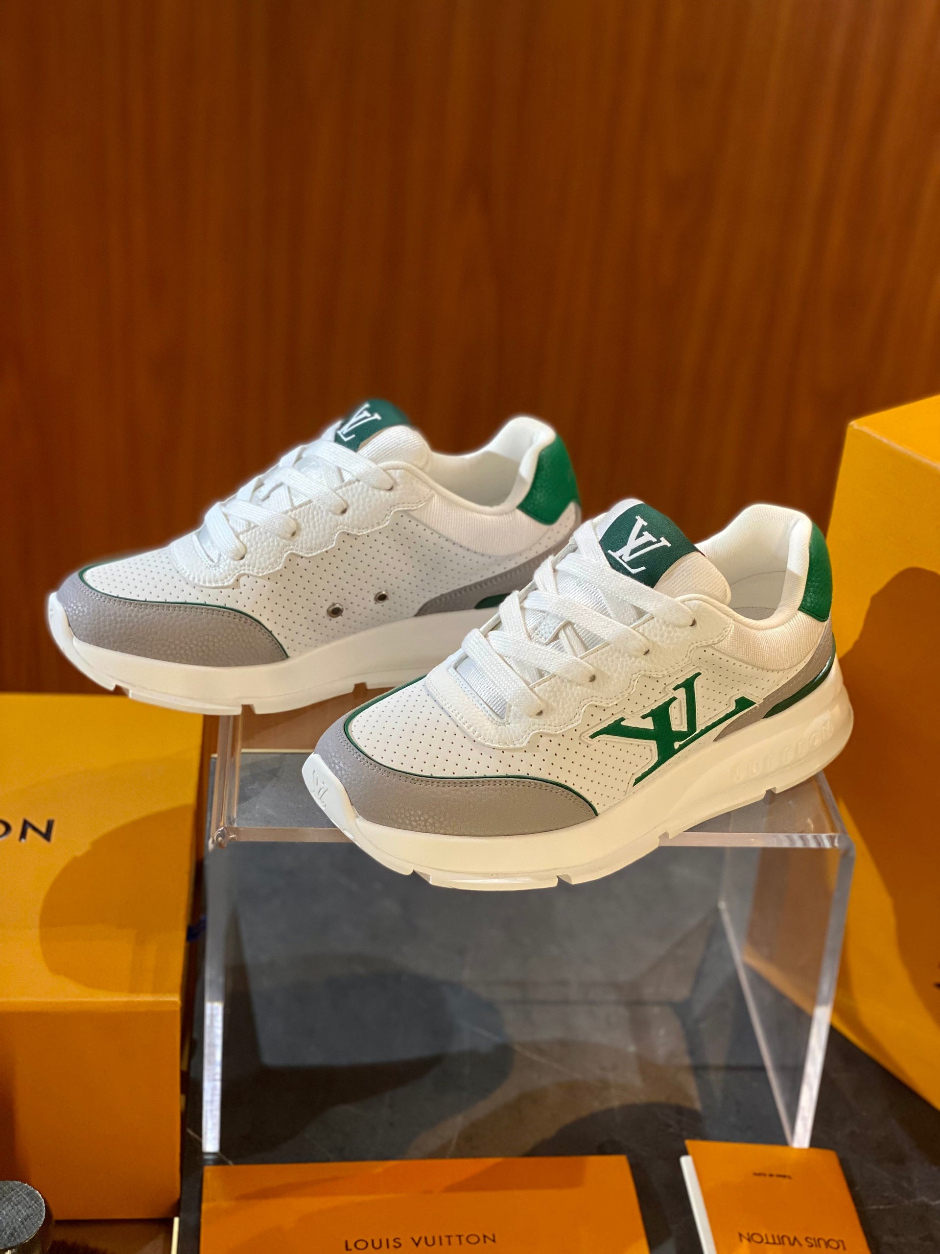 LOU CLASSIC SNEAKER