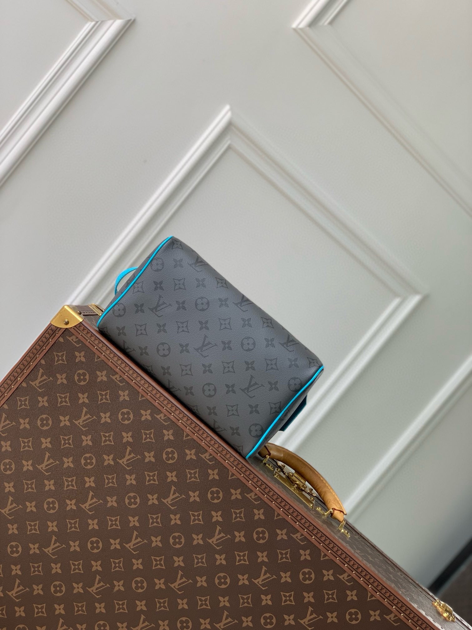 LOU TOILETRY BAG
