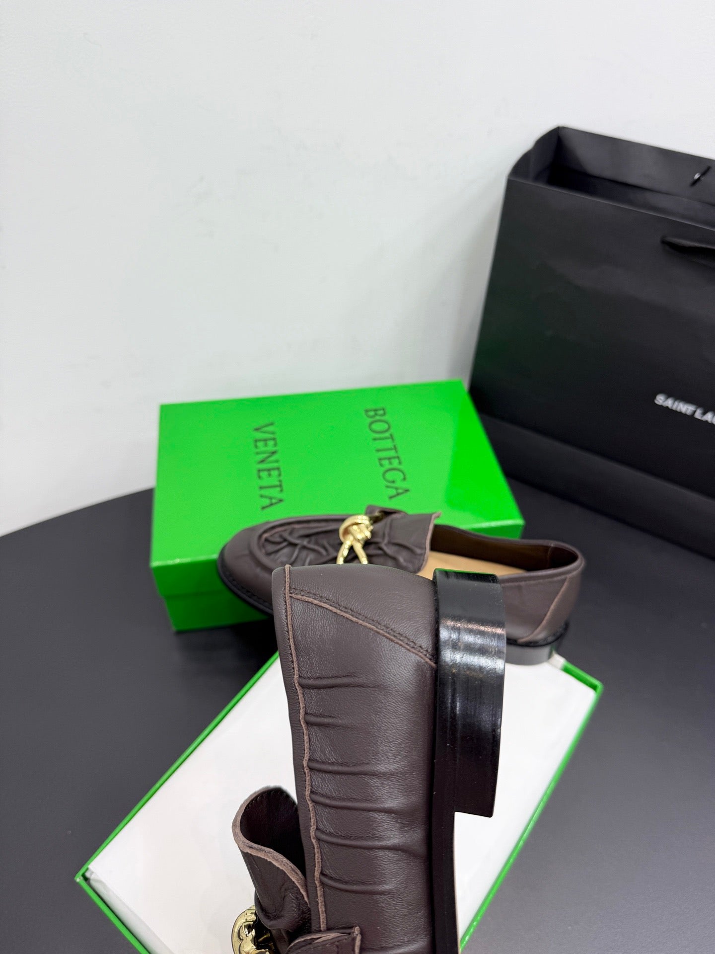 BOTT V LOAFERS