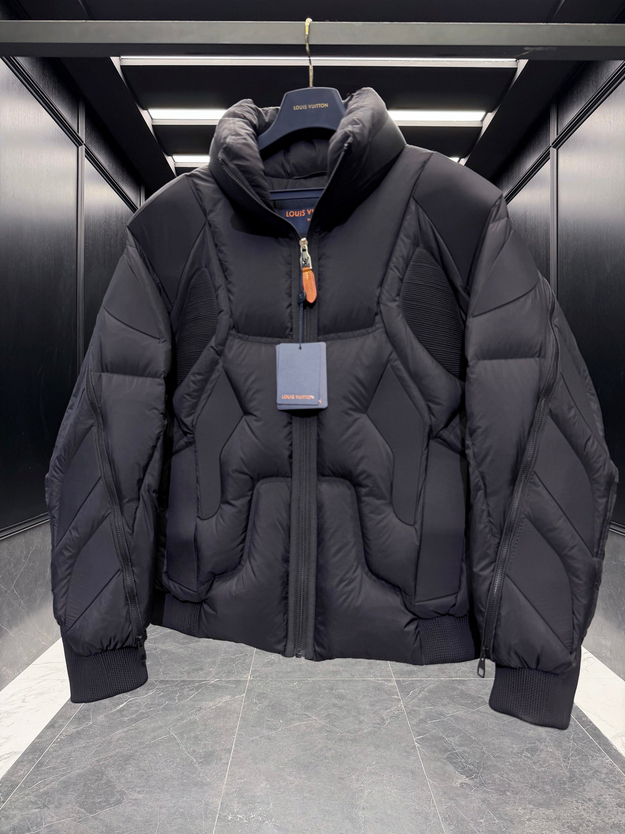 LOU JACKET
