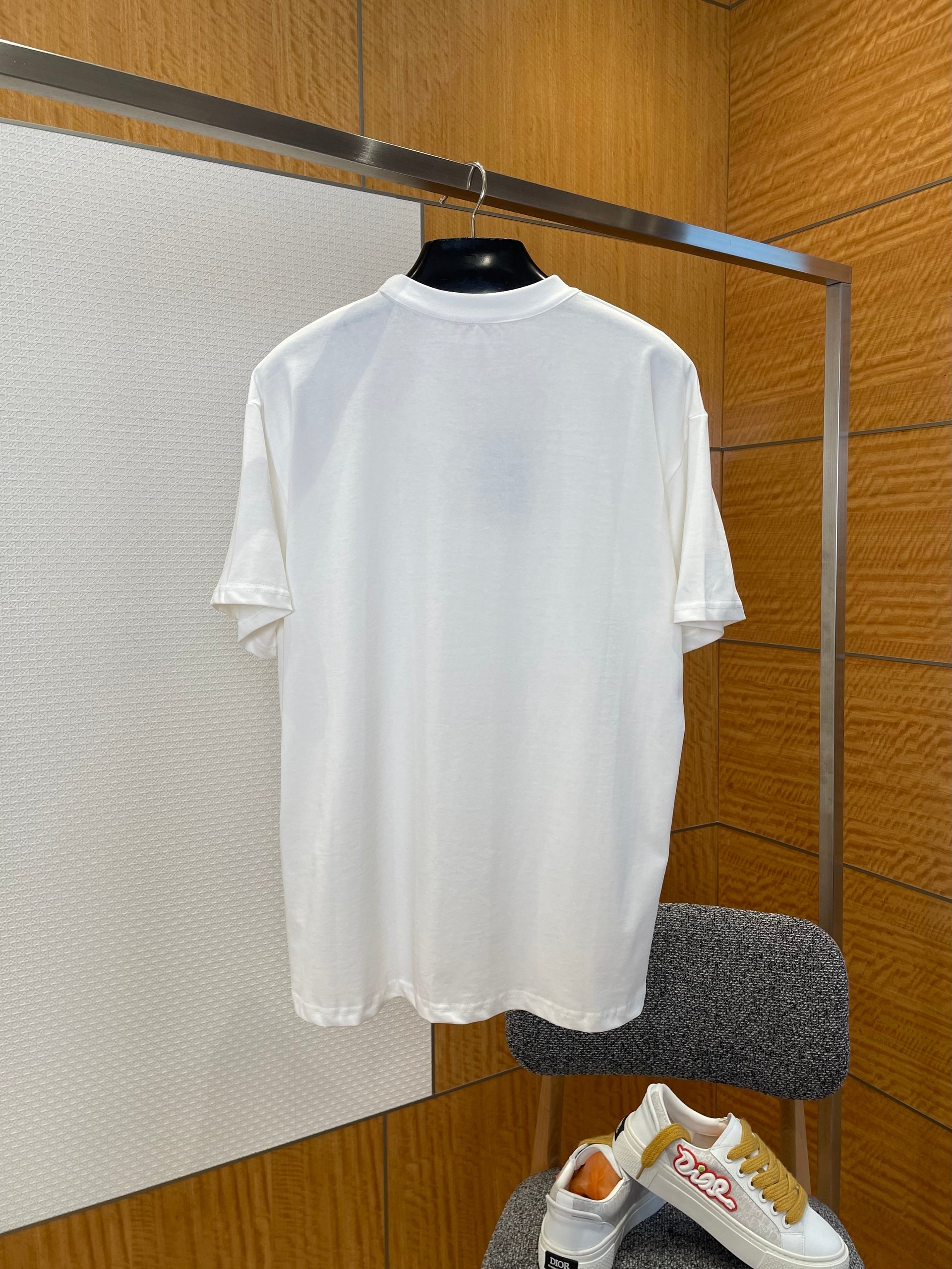 LOU T-SHIRT