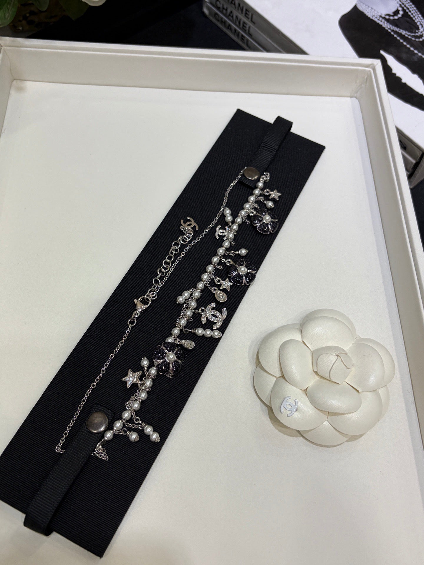 CC NECKLACE
