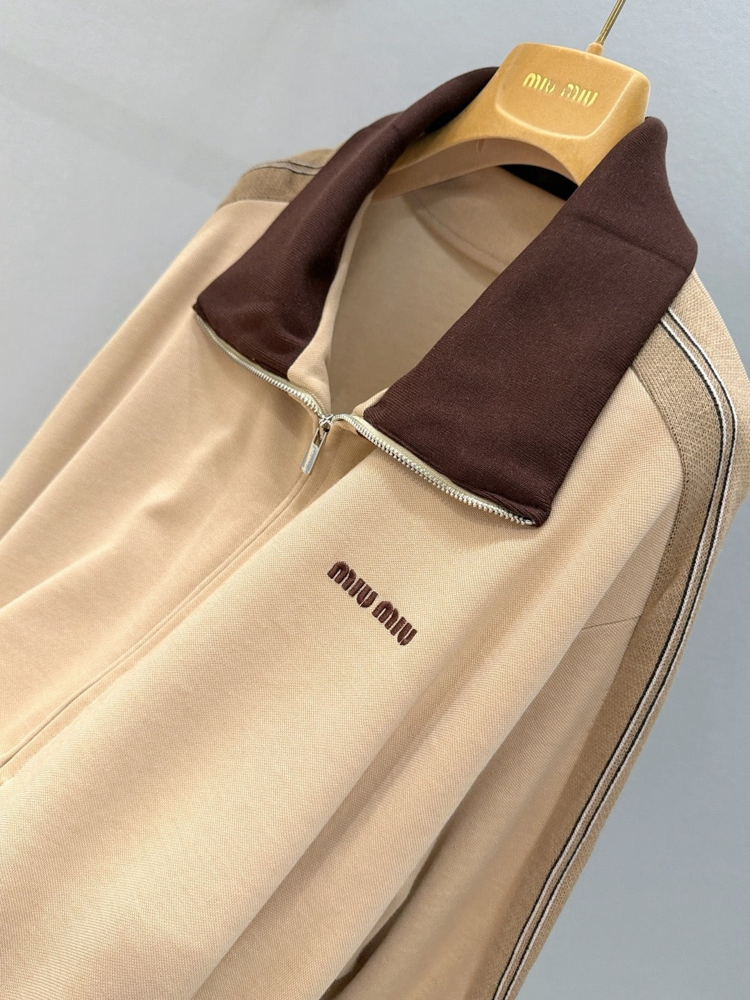 MIU M ZIP BOMBER