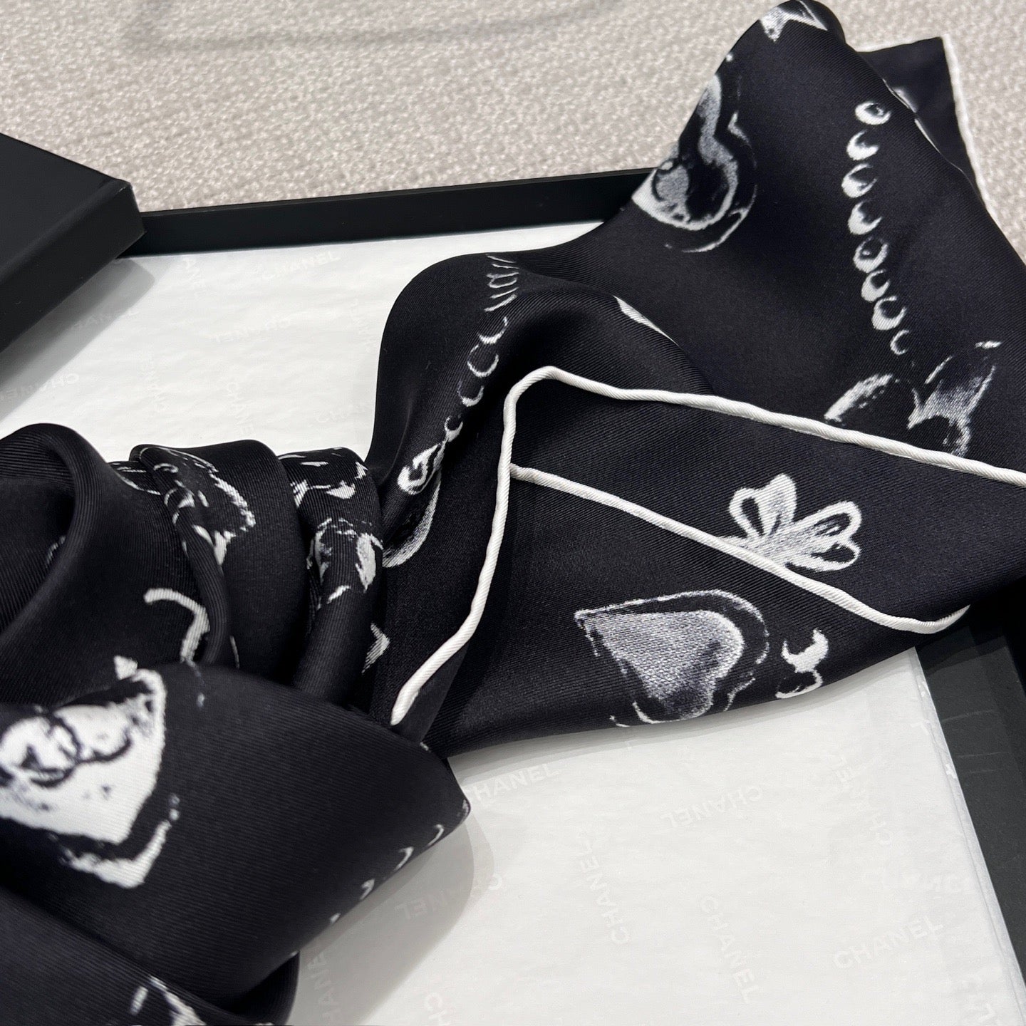 CC SILK SCARF