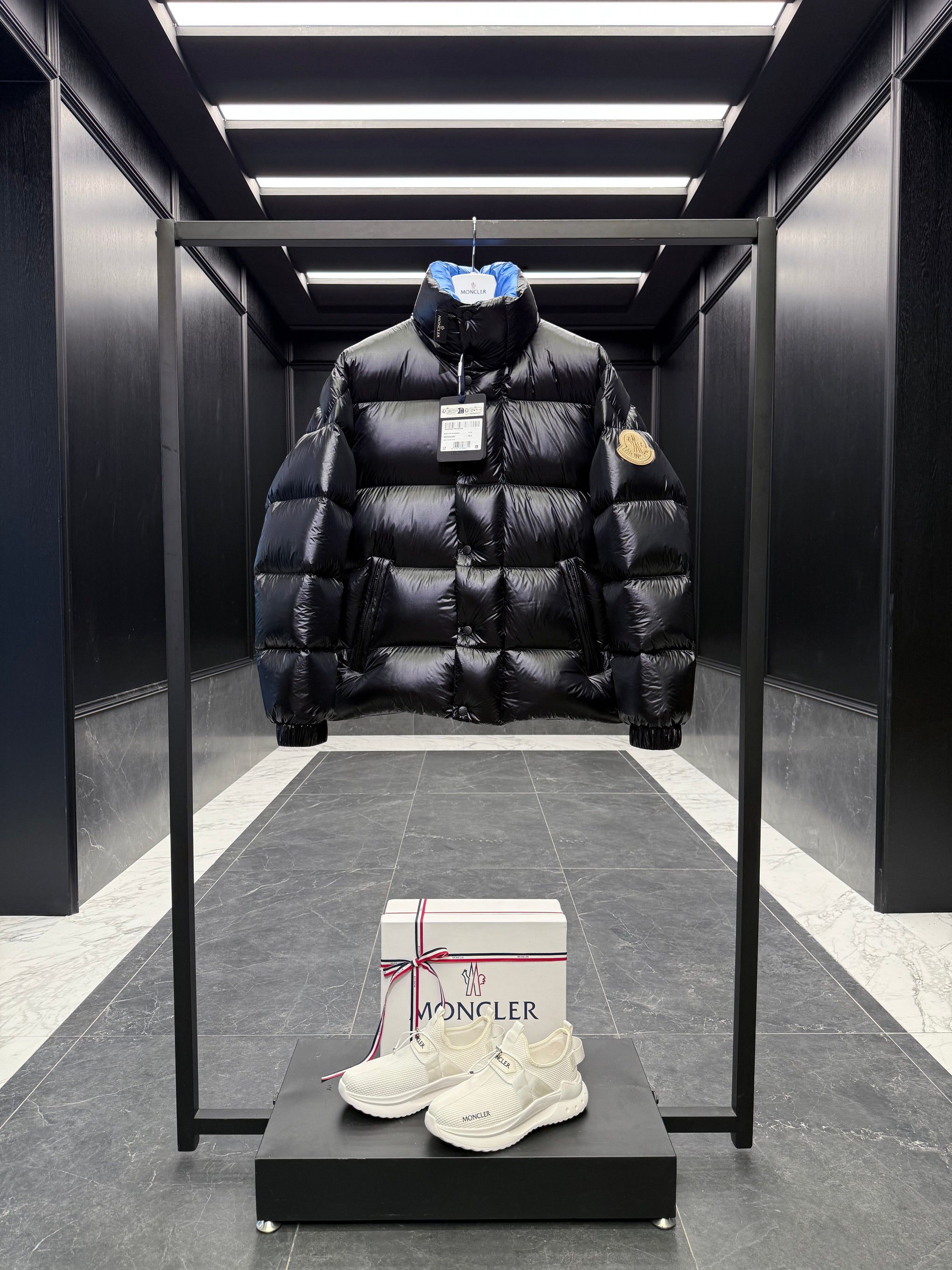 MONC DERVOX JACKET