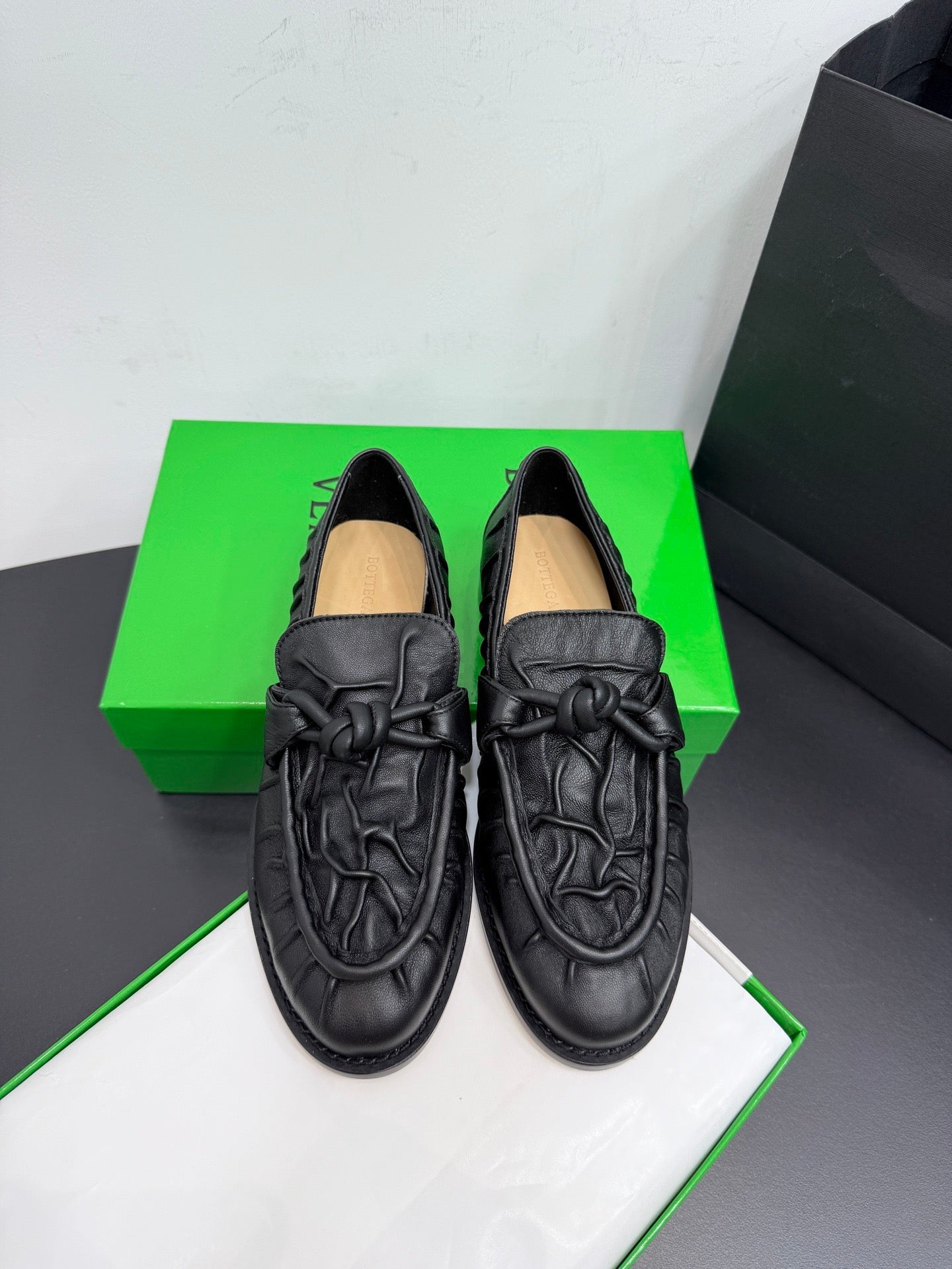 BOTT V LOAFERS