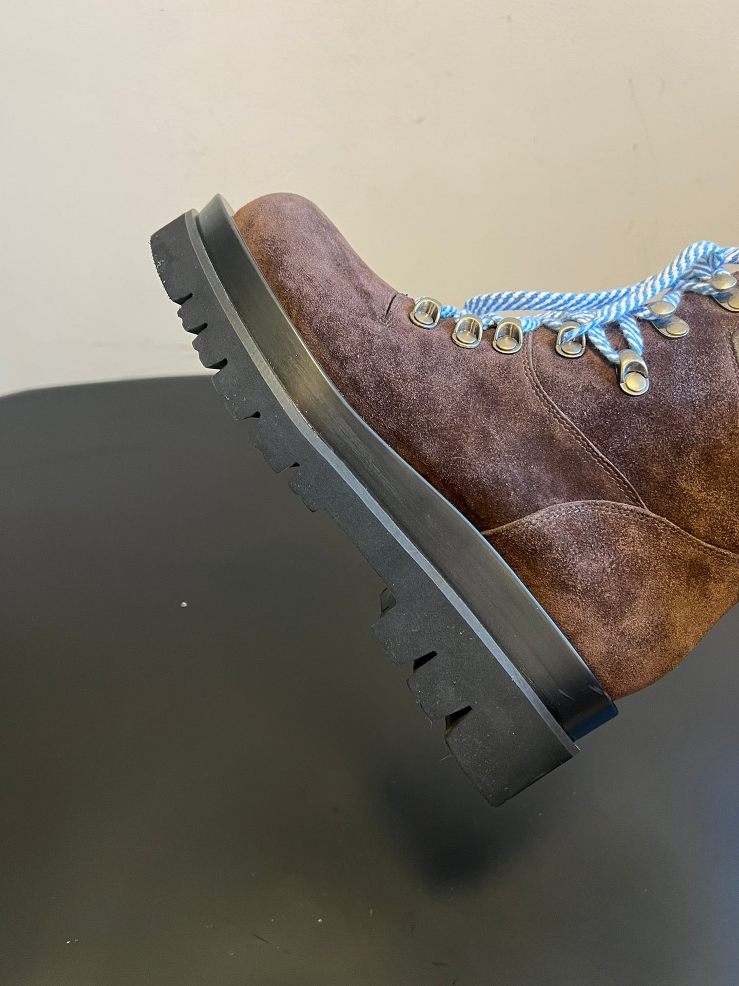 BOTT V BOOTS
