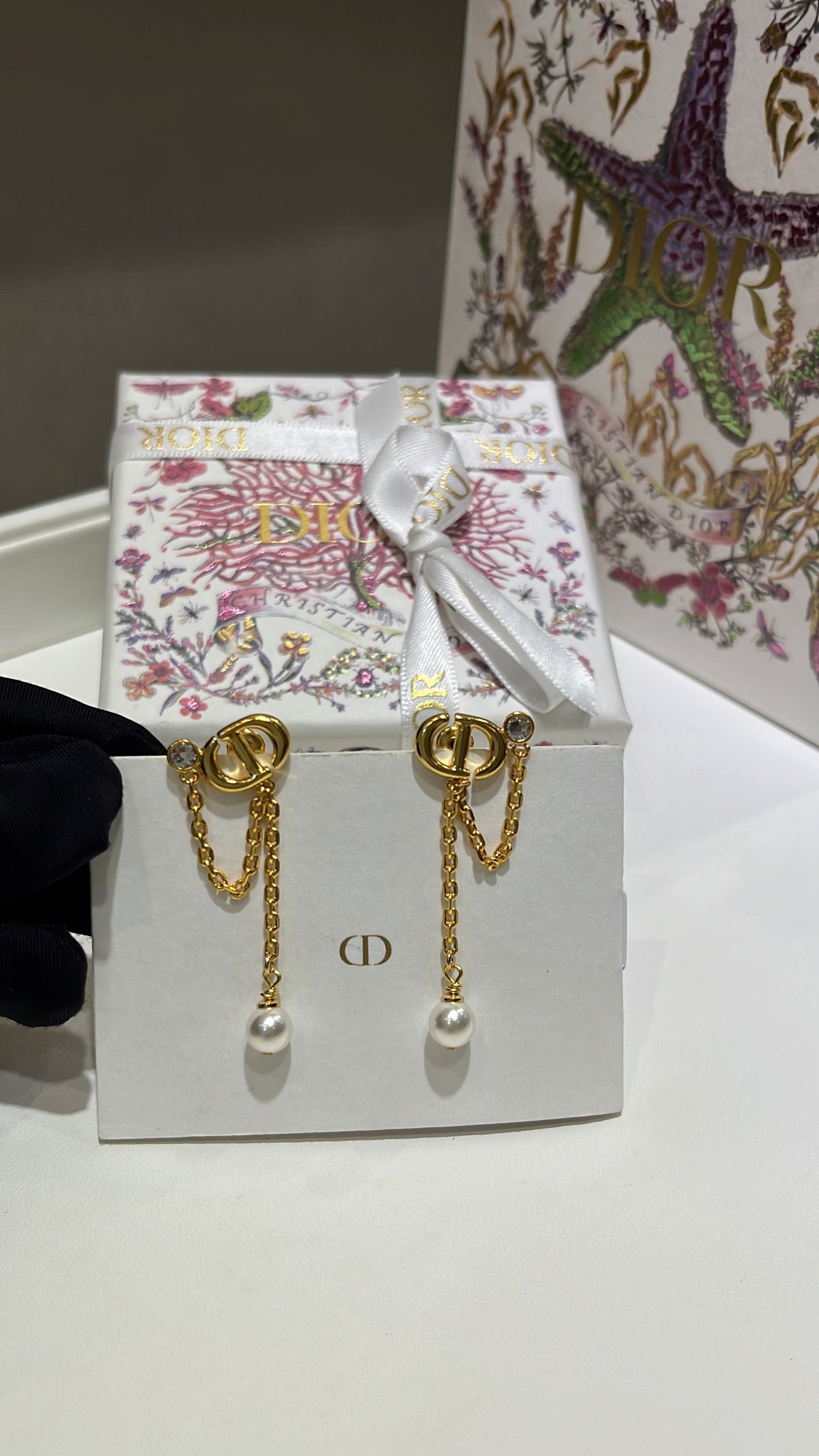 CD EARRINGS
