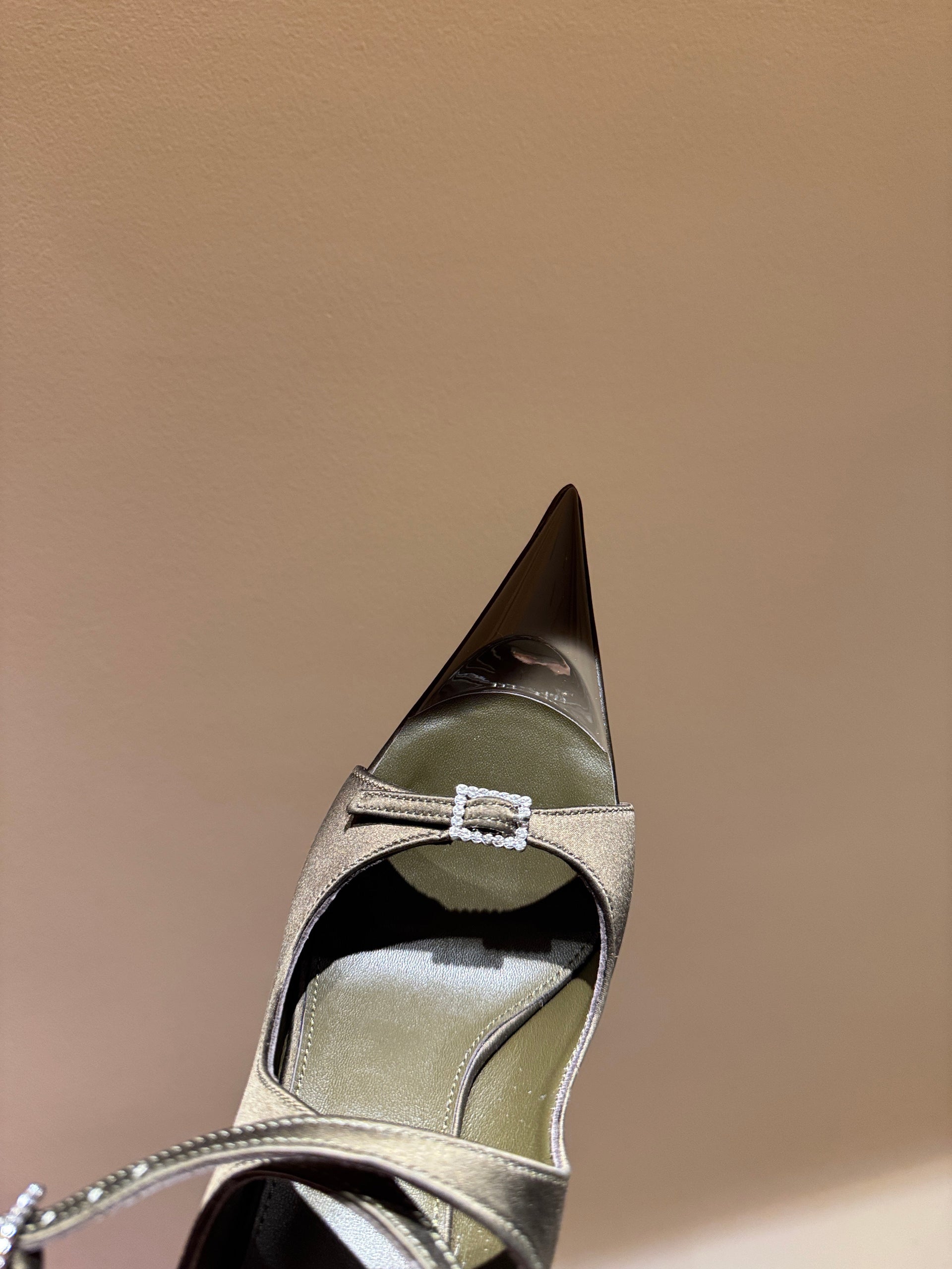 SL HEELS